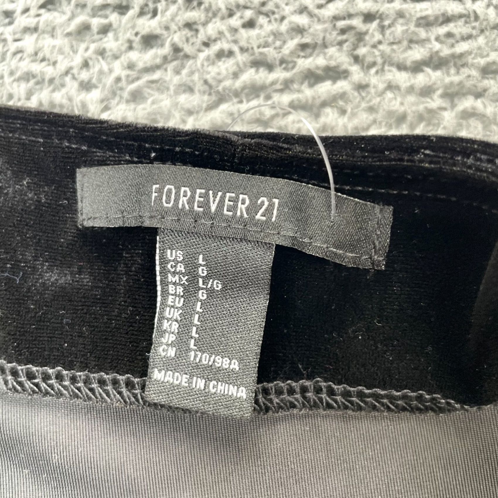 Forever 21 FOREVER 21 Dress Womens L Black Velvet Spaghetti Strap Bodycon Mini Sleeveless Square Neck Size L / US 10 / IT 46 - 3 Thumbnail
