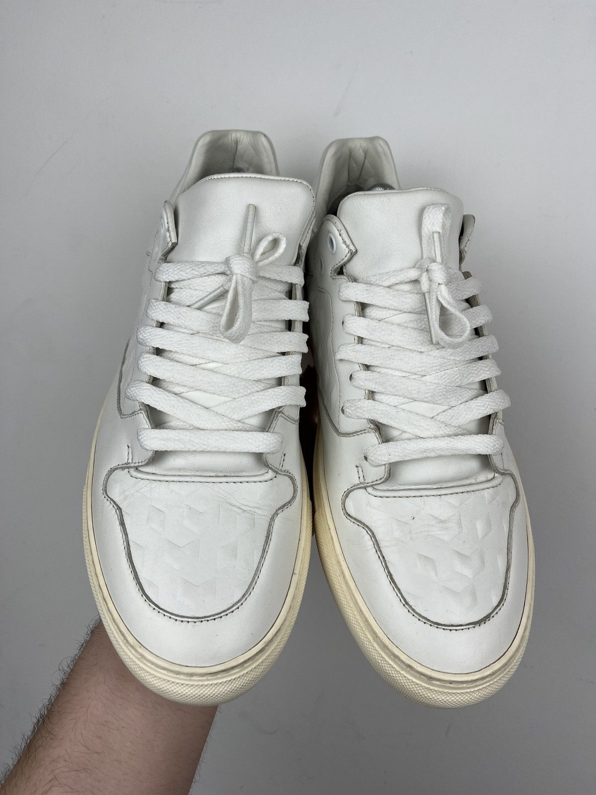 Balenciaga Balenciaga Embossed Leather Lowtop Sneakers Size US 7.5 / EU 40-41 - 3 Thumbnail