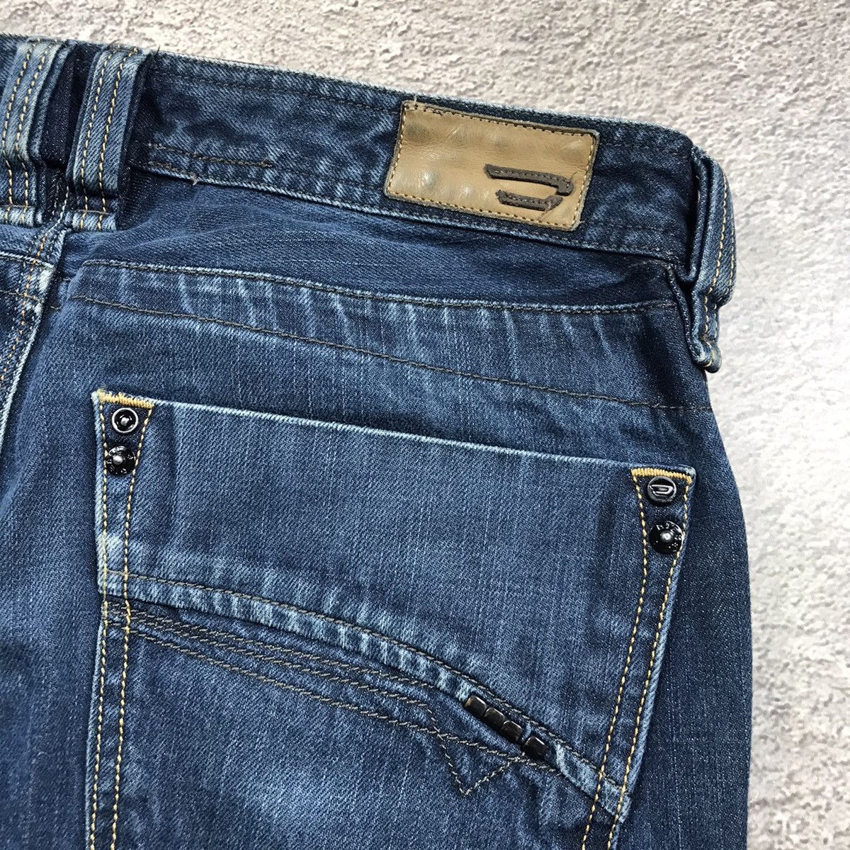 Vintage Vintage Y2K Diesel Baggy Low Rise Distressed Jeans W31 Logo Size US 31 - 7 Thumbnail