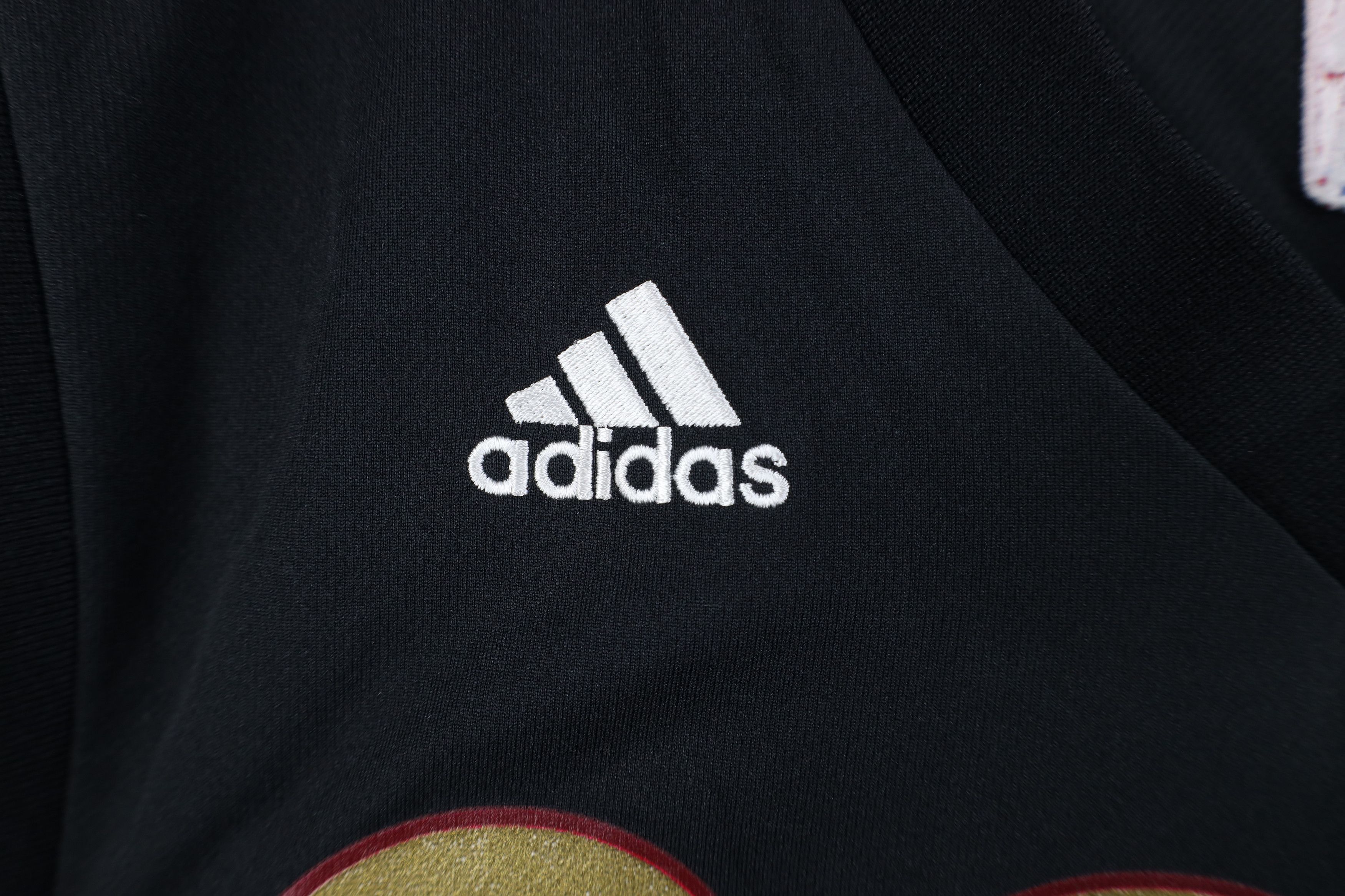 Adidas Adidas 2016 NBA James Cleveland Cavaliers Basketball Jersey Size US M / EU 48-50 / 2 - 4 Thumbnail