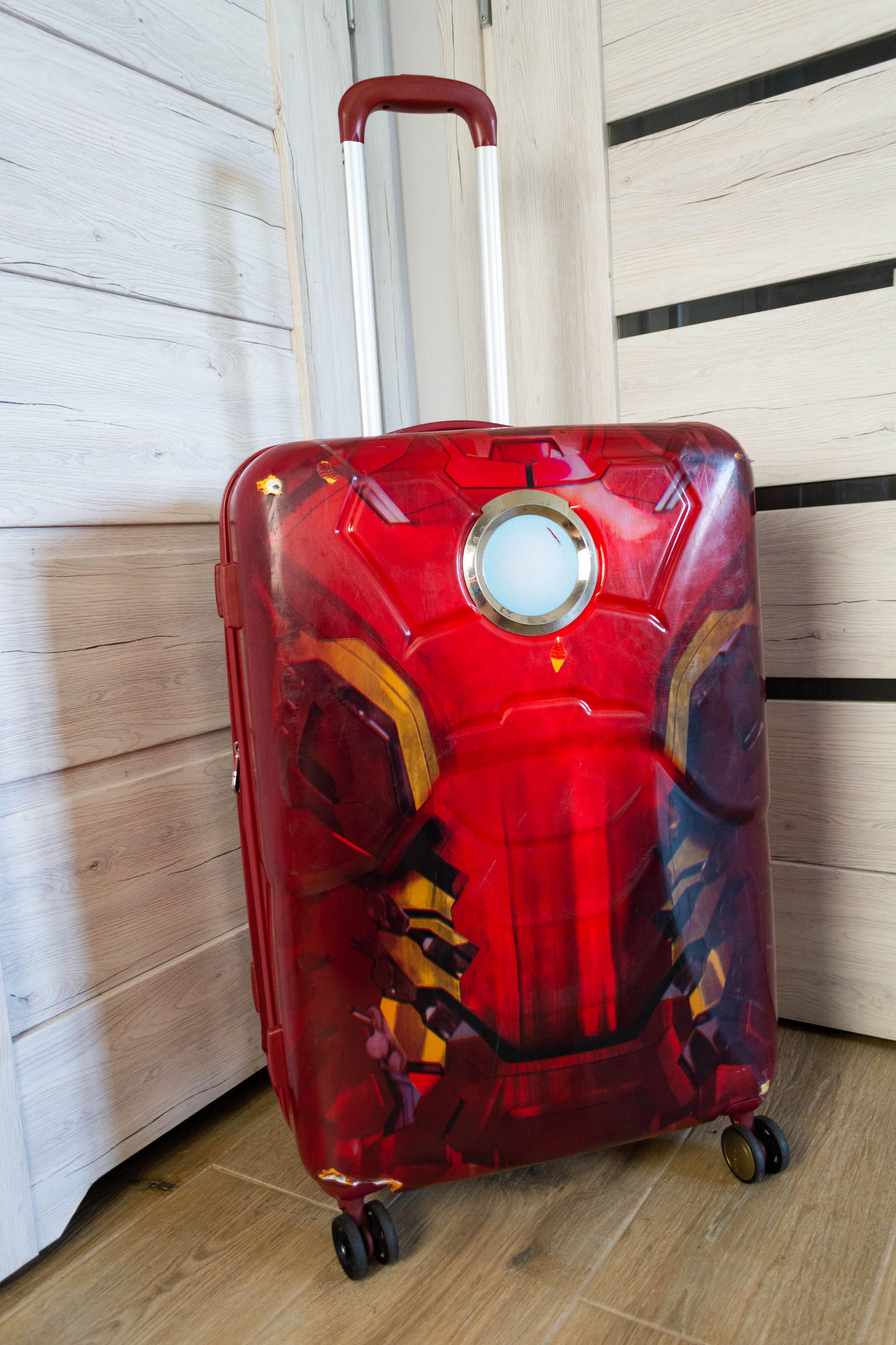 SAMSONITE 26 IRON MAN MARVEL SUITCASE LUGGAGE Luggage Travel