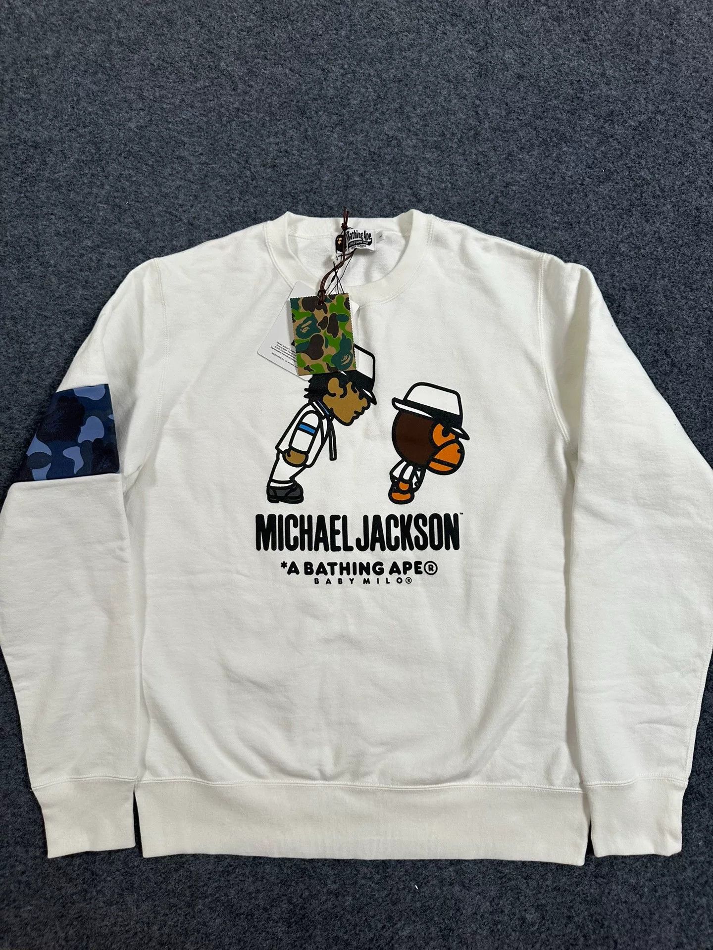 Bape Bape Multi Shark Sweatshirt Pullover Size US L / EU 52-54 / 3 - 1 Thumbnail