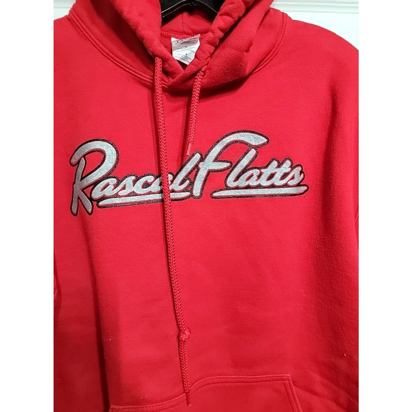 Gildan VINTAGE Rascal Flatts Gildan Sweatshirt Red Music Band Crew Neck Hooded Long Sleeve Mens M Size US M / EU 48-50 / 2 - 2 Thumbnail