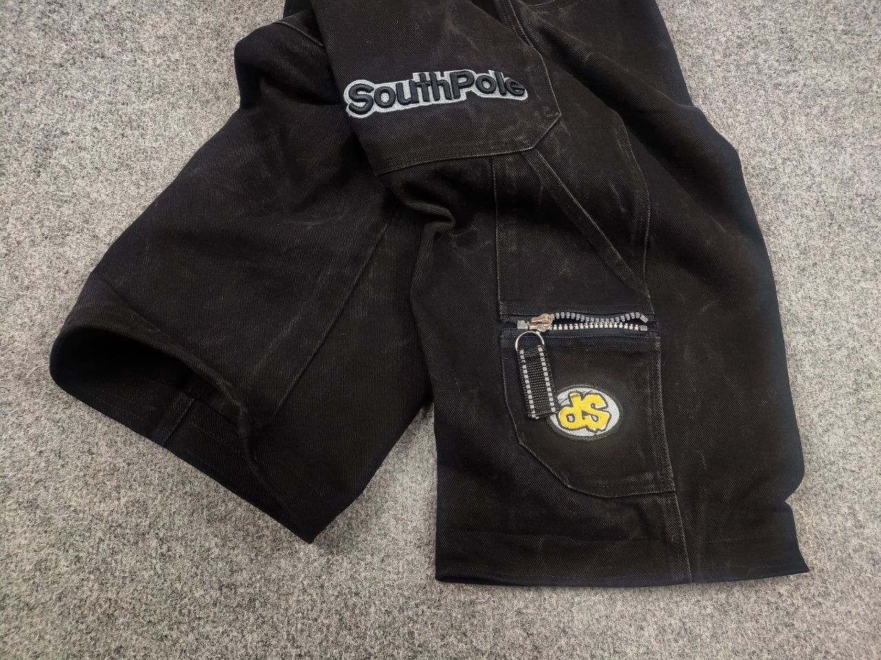 Southpole Vintage Southpole baggy Black denim Shorts Y2k Style Rap Size US 34 / EU 50 - 6 Thumbnail