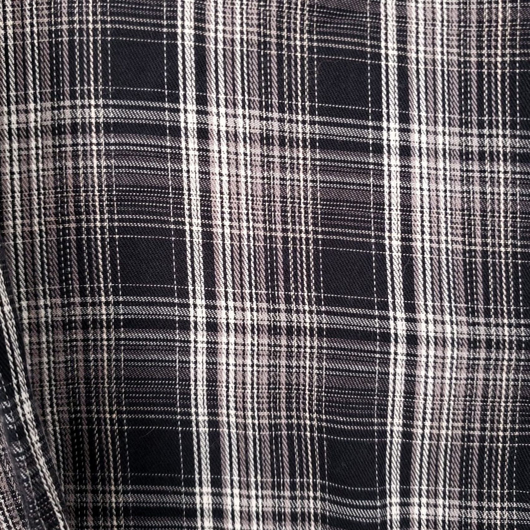 Vintage Bogari Button Down Shirt Mens Large Gray Plaid Long Sleeve Cotton Blend Size US L / EU 52-54 / 3 - 4 Thumbnail