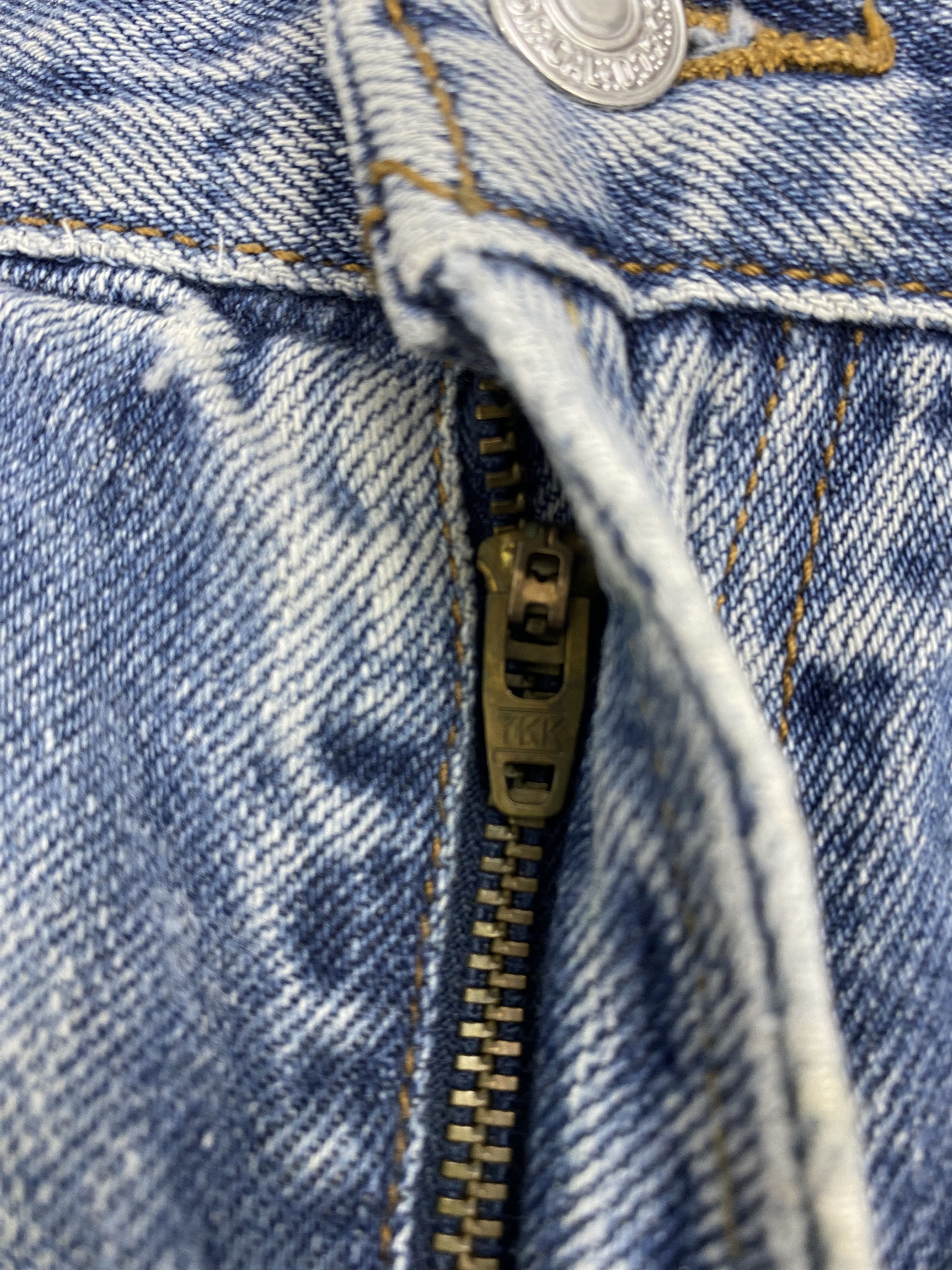Levi's × Vintage Vintage Levis 550 Faded Blue Denim Jeans Size US 36 / EU 52 - 10 Thumbnail