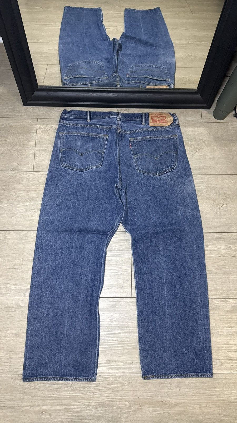Levi's Vintage 1990s Levi’s 501 XX 40 x 30 Dark Acid Wash Denim Size US 38 / EU 54 - 1 Thumbnail