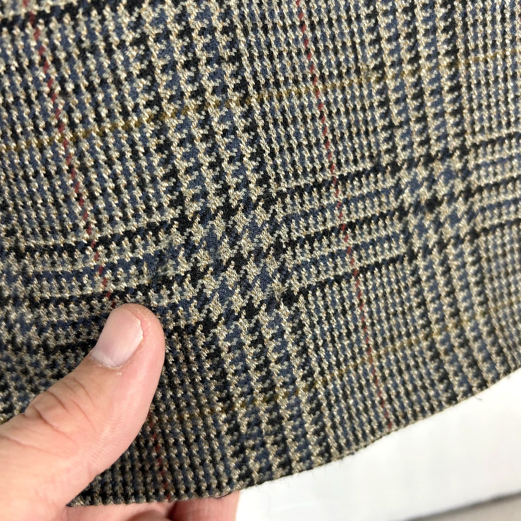 Brooks Brothers Brooks Brothers Blazer Mens 44 Gray Plaid Wool Tweed Two-Button Notch Lapel Single Breasted Sport Coat Long USA 2 Piece Business Casual Mens Size 44R - 7 Thumbnail