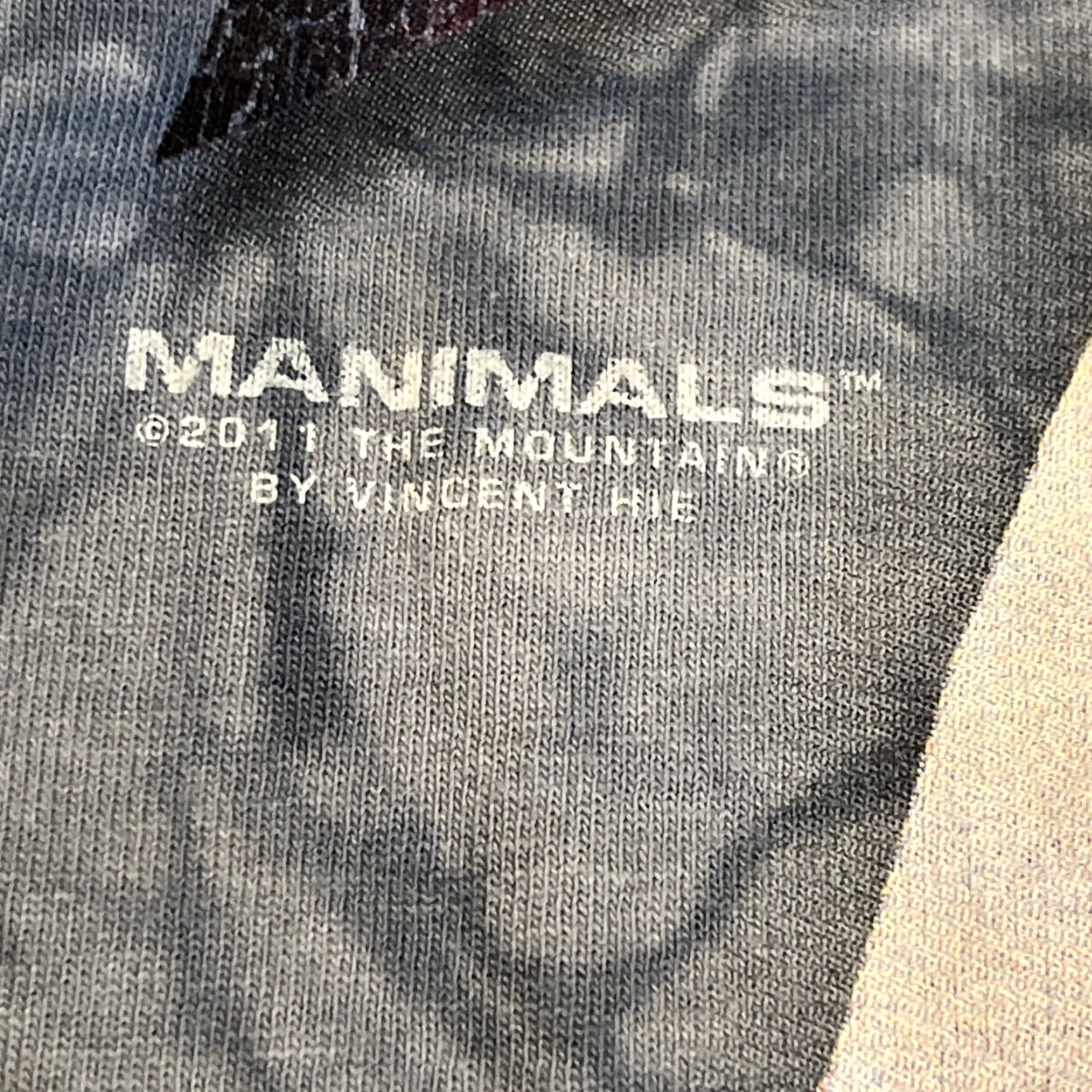The Mountain The Mountain Manimals Eagle Pilot T-Shirt XL Long Sleeve Crew Neck Men Blue Graphic 2011 Vincent Hie Size US XL / EU 56 / 4 - 4 Thumbnail