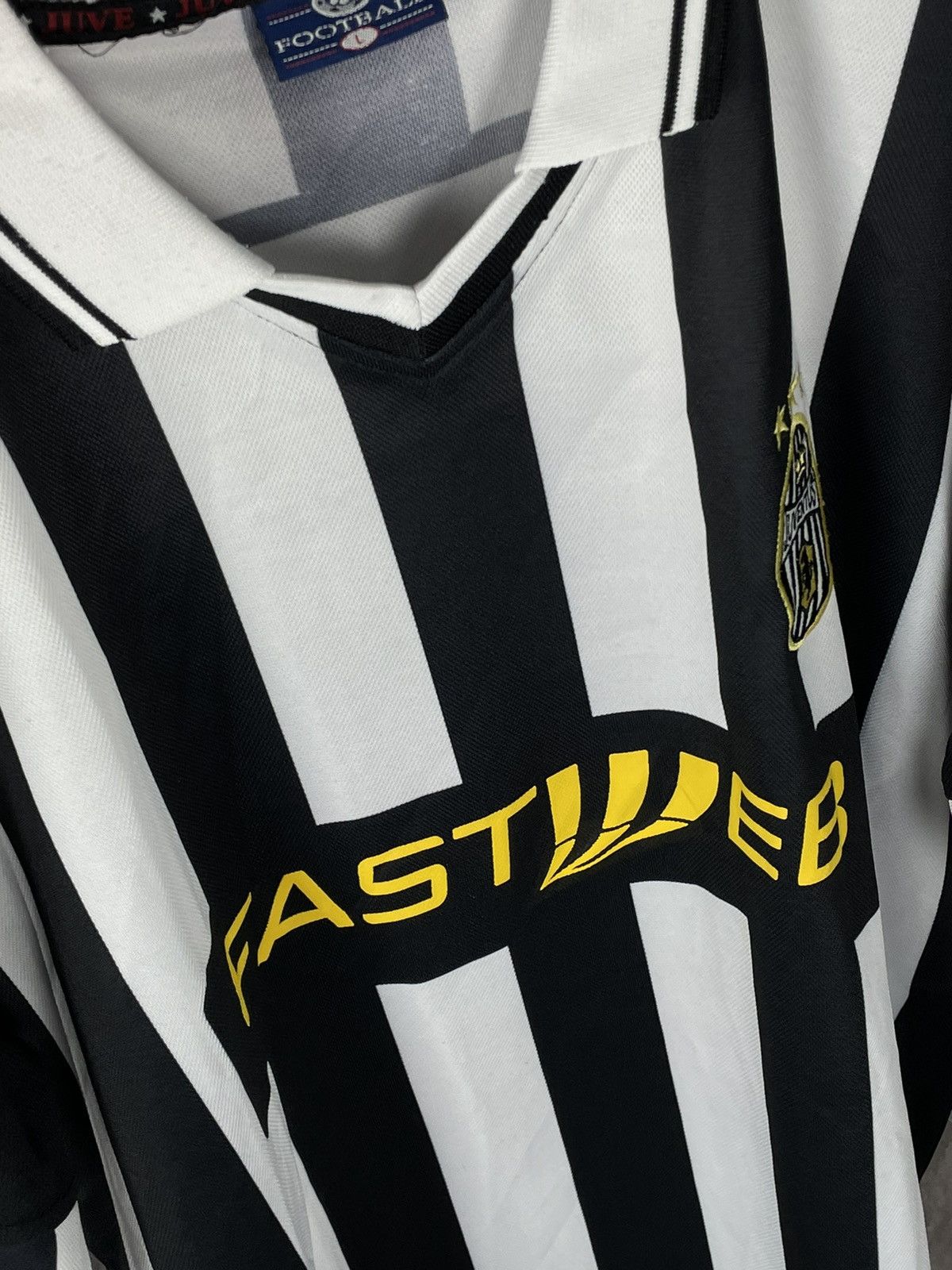 Vintage Juventus Football Soccer Jersey 90s Bootleg Rare Vintage Size US L / EU 52-54 / 3 - 10 Thumbnail