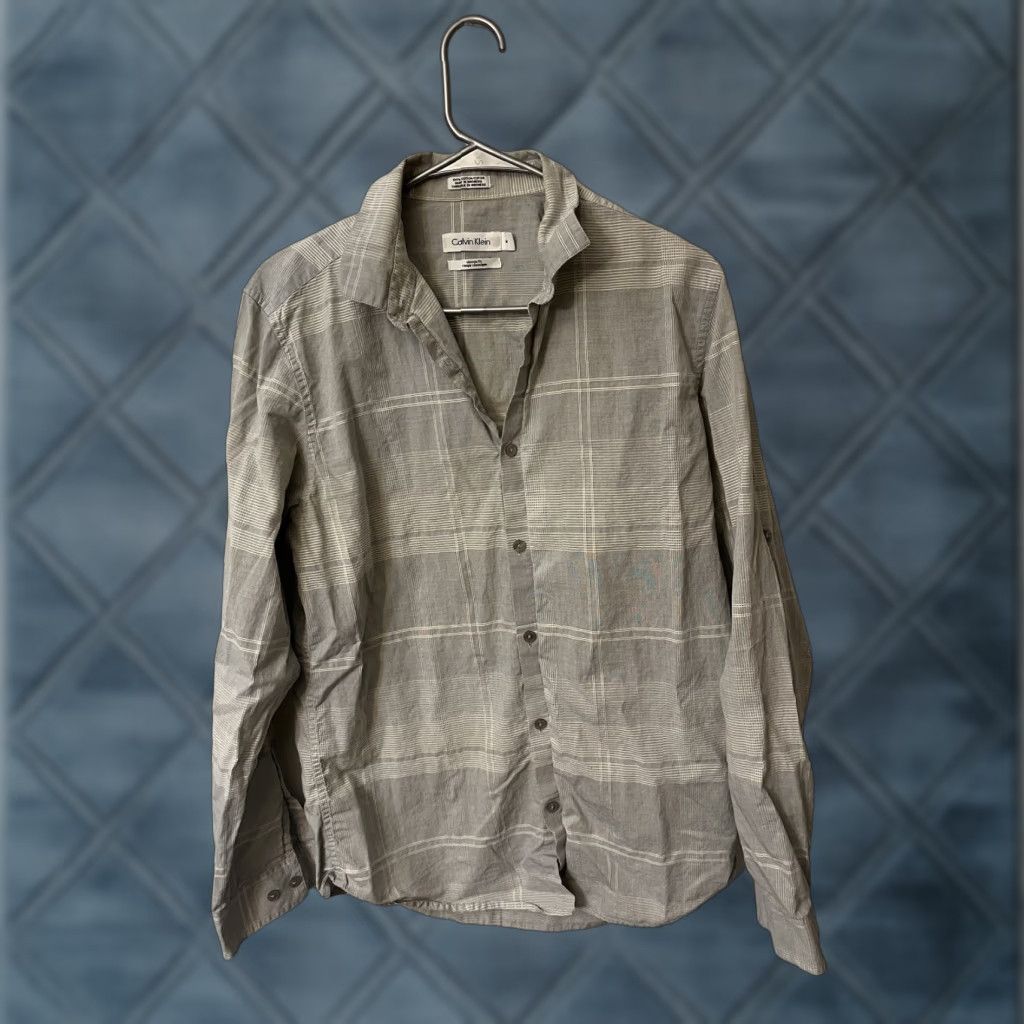 Calvin Klein Calvin Klein Mens Button-Up Shirt L/S Shirt Classic Fit Gray Plaid Busy Casual Office Slim M Size US M / EU 48-50 / 2 - 1 Thumbnail