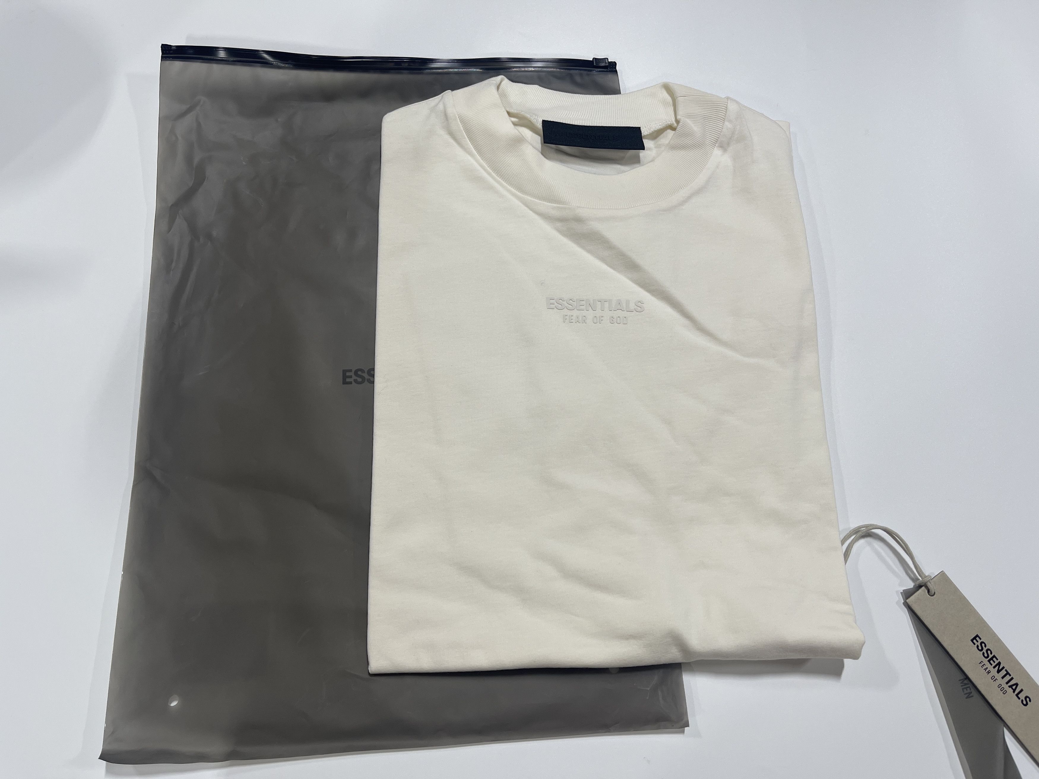 Fear of God 🔥 Fear of God Essentials T-shirt Cloud Dance Sz (XL) Size US XL / EU 56 / 4 - 4 Thumbnail