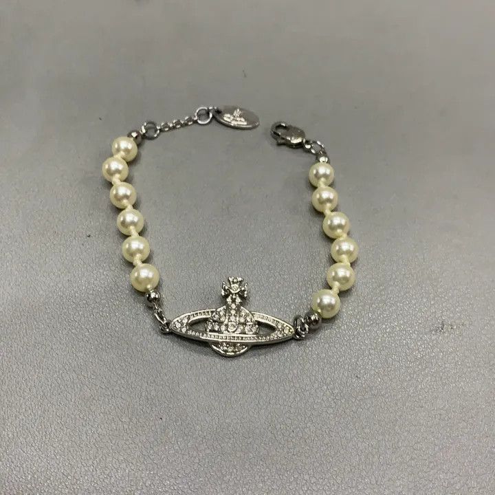 Vivienne Westwood Vivienne Westwood Mini Bas Relief Bracelet in Silver Size ONE SIZE - 6 Thumbnail