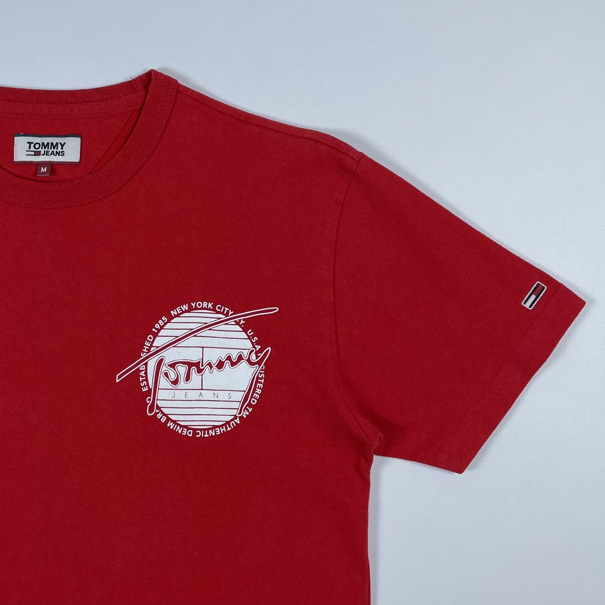 Tommy Hilfiger Tommy Jeans T-shirt Big logo New York City Size US M / EU 48-50 / 2 - 6 Thumbnail
