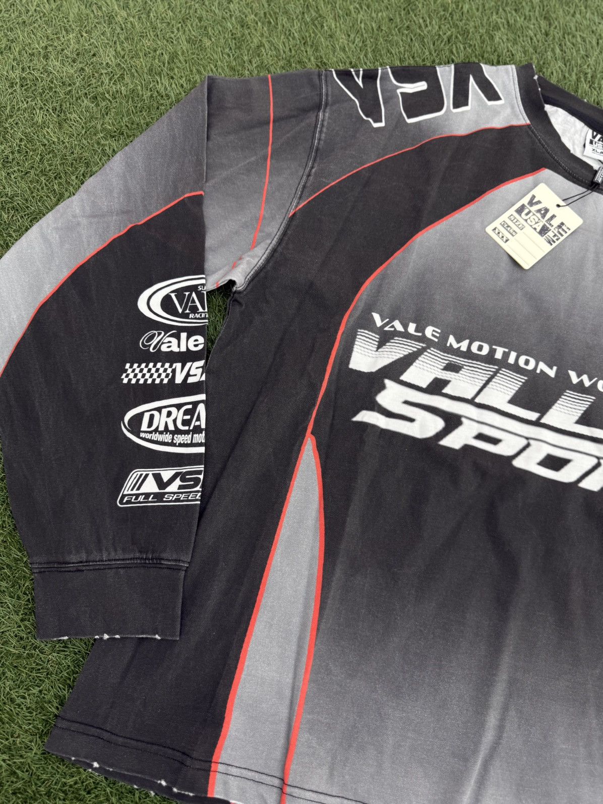 Vale Valley Dreams Racing Long Sleeve Tee Size (XL) NEW Size US XL / EU 56 / 4 - 3 Thumbnail