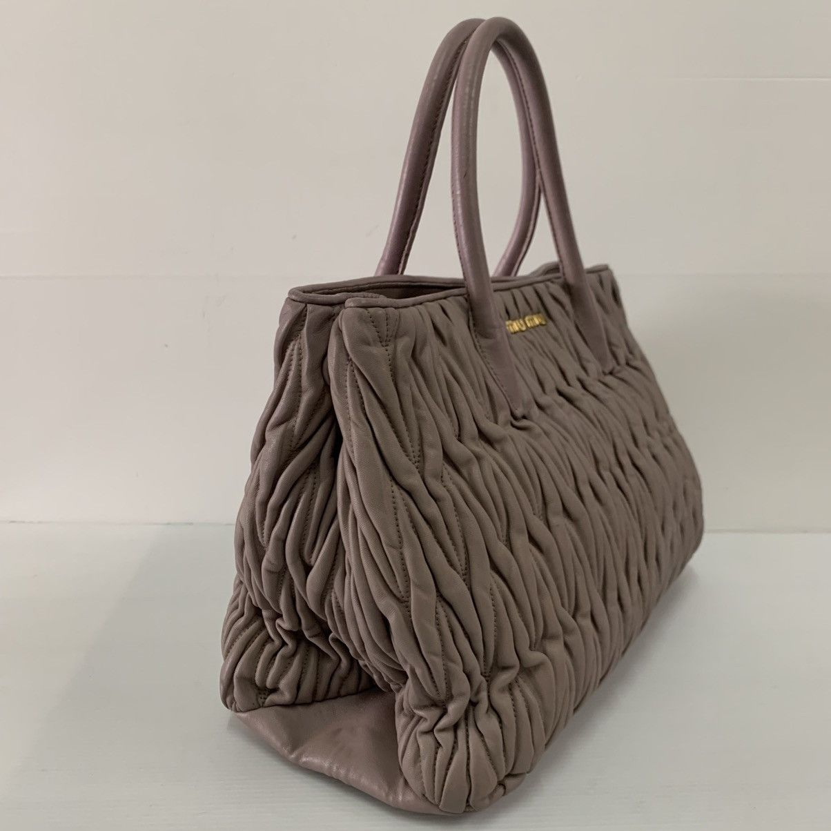 Miu Miu Miu Miu Matelasse Hand Bag Leather Size ONE SIZE - 3 Thumbnail