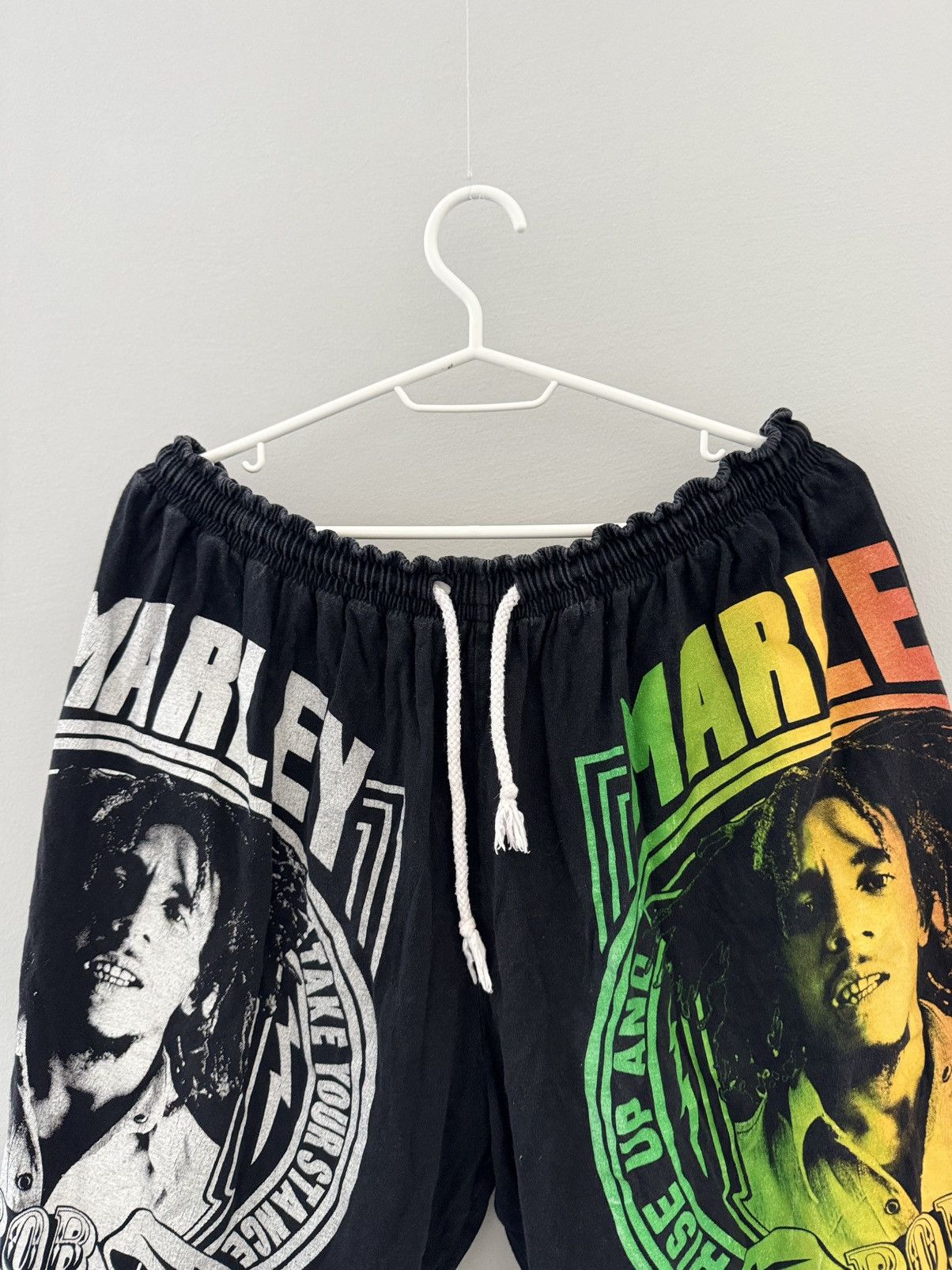 Band Tees Smoking weed Bob Marley vintage shorts black Size US 32 / EU 48 - 2 Thumbnail