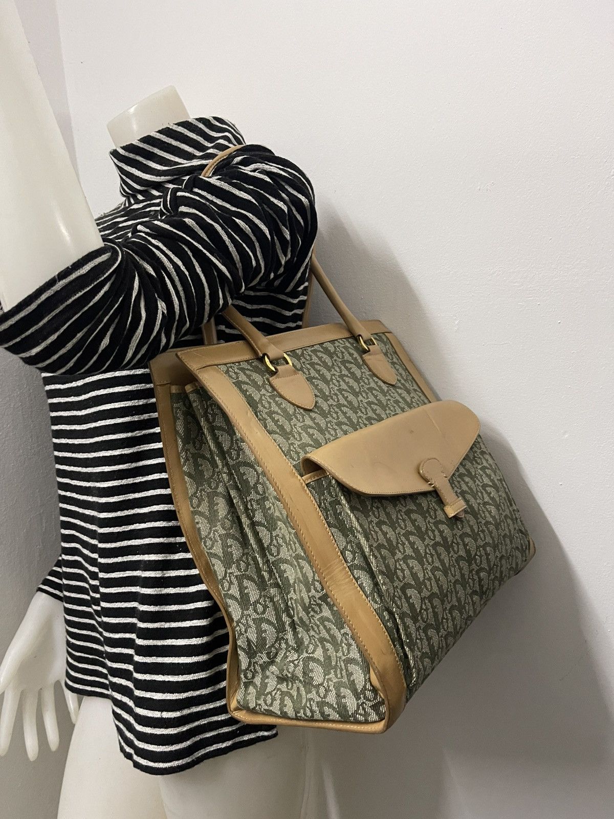 Dior Dior Book Totes Handbag Size ONE SIZE - 23 Thumbnail