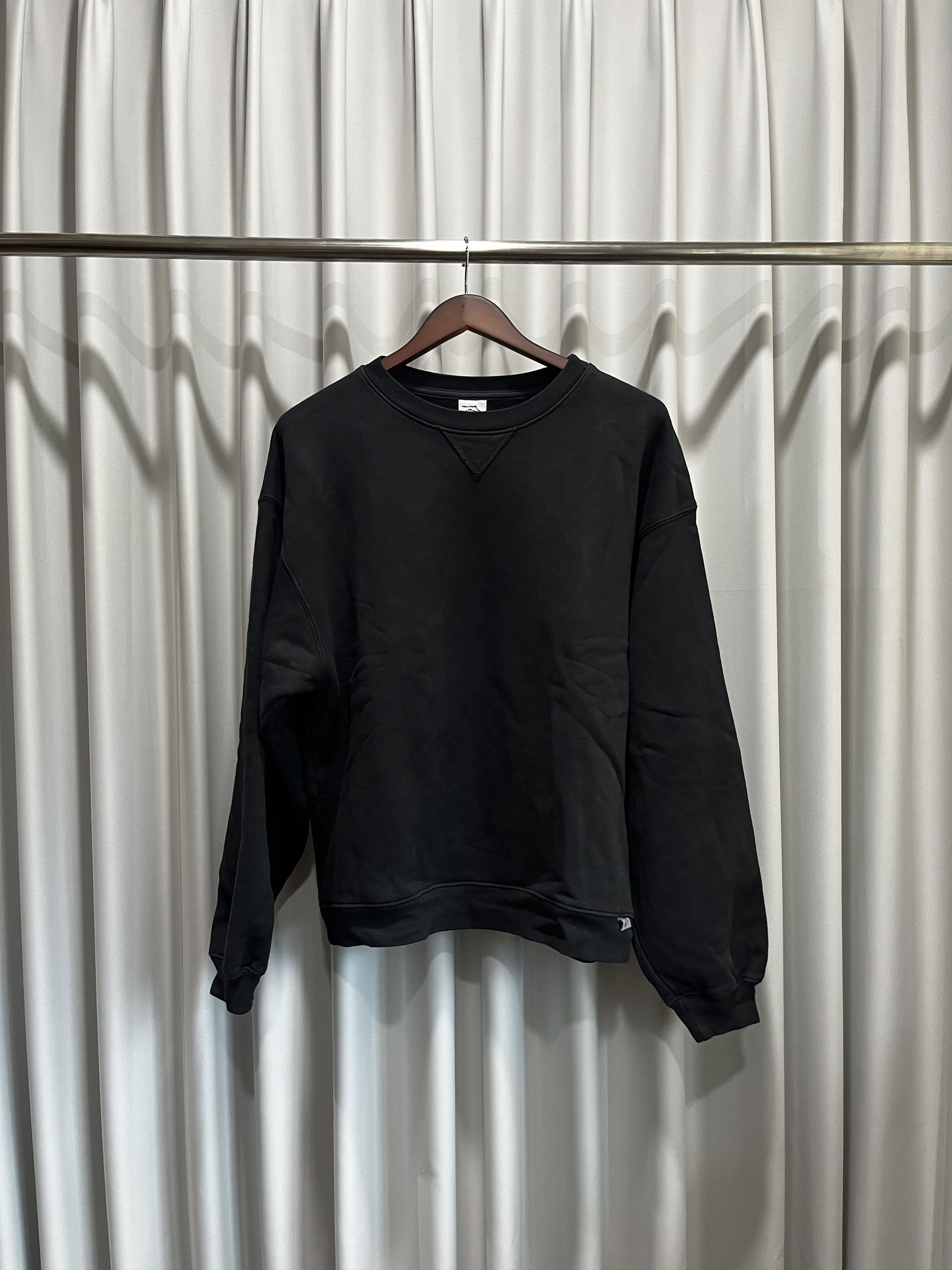 Akimbo Club Akimbo Crewneck Faded Black | Grailed