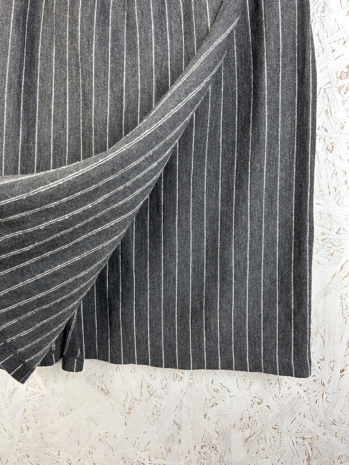 Yves Saint Laurent 80s Vintage Yves Saint Laurent Striped Wool Midi Skirt Size 27" / US 4 / IT 40 - 3 Thumbnail