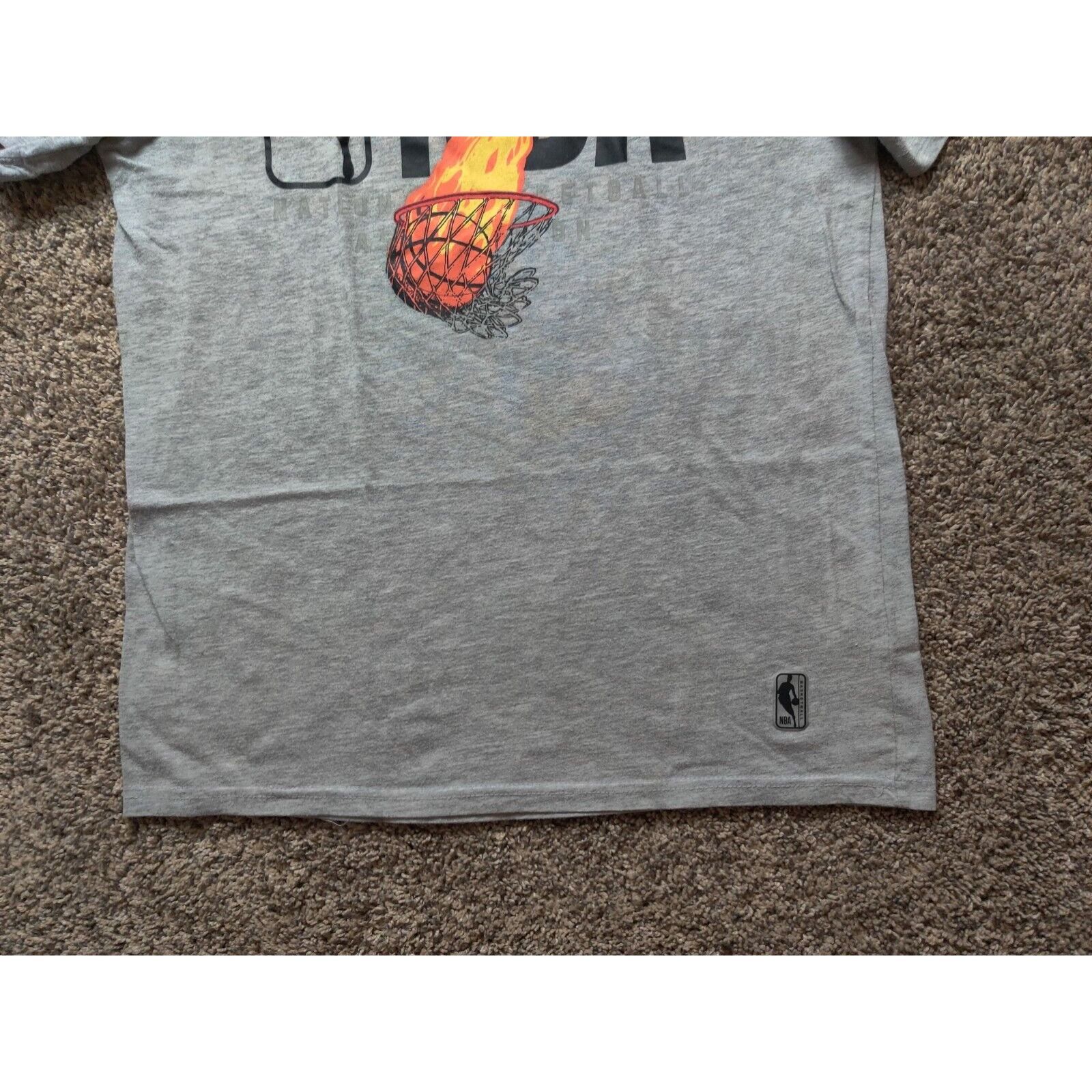 NBA NBA Shirt Mens Small Gray Black Spell Out Logo Size US S / EU 44-46 / 1 - 4 Thumbnail