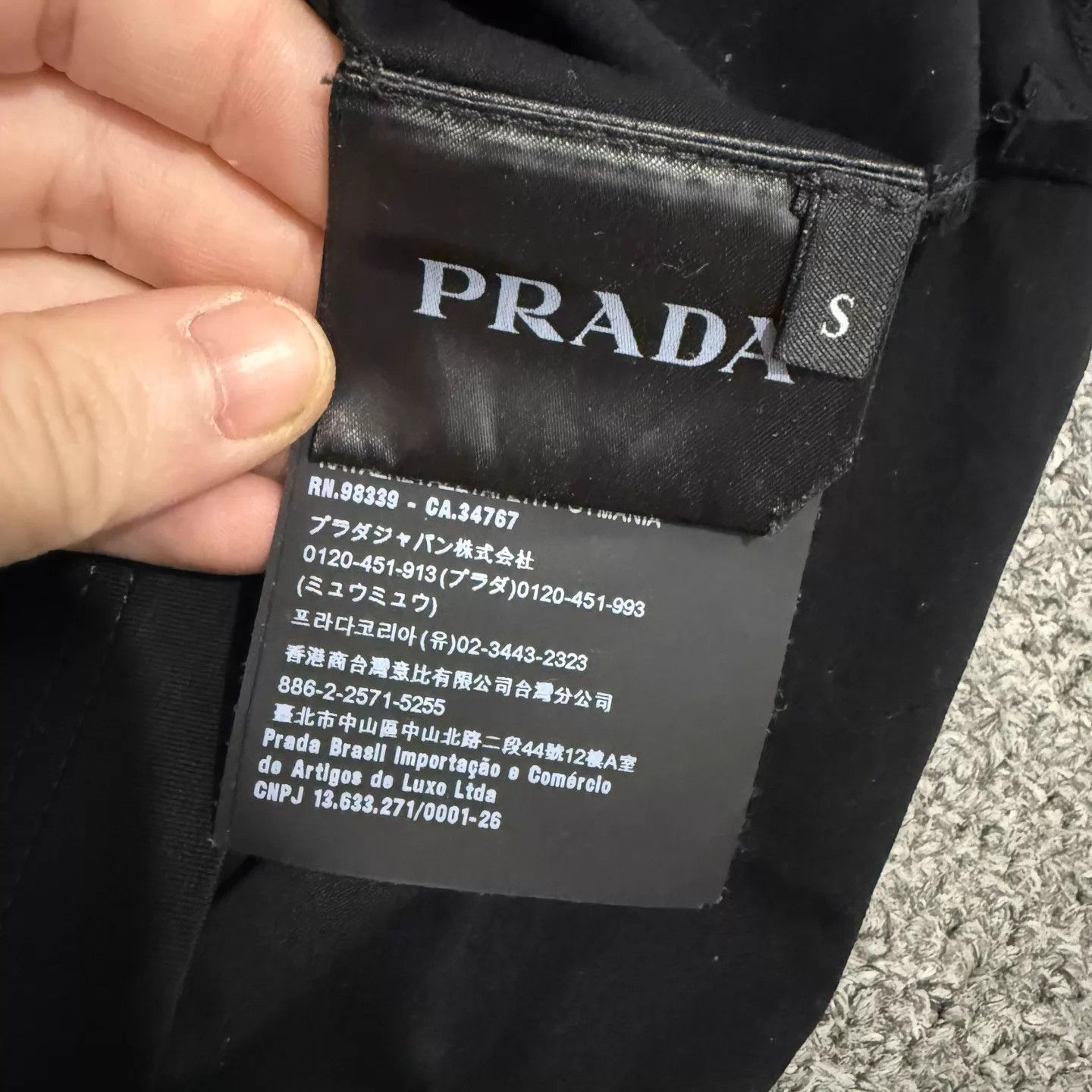 Prada Prada Shoulder Logo Short Sleeve Tee Black S 99 New Size S / US 4 / IT 40 - 4 Thumbnail