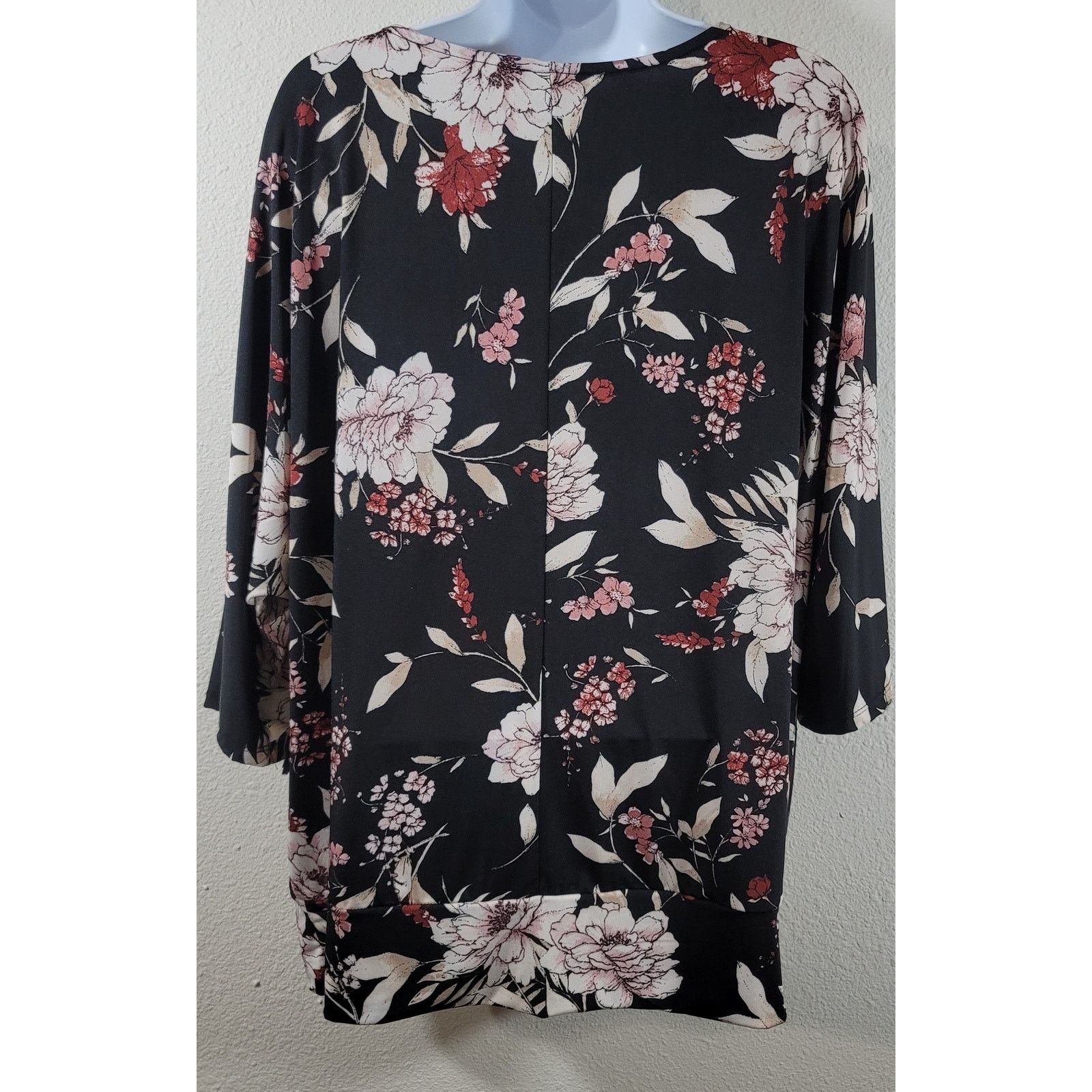 Other A.U.W Secret Charm Black Pink Floral Top 2X Plus NWT Size XXL / US 16-18 / IT 52-54 - 3 Thumbnail