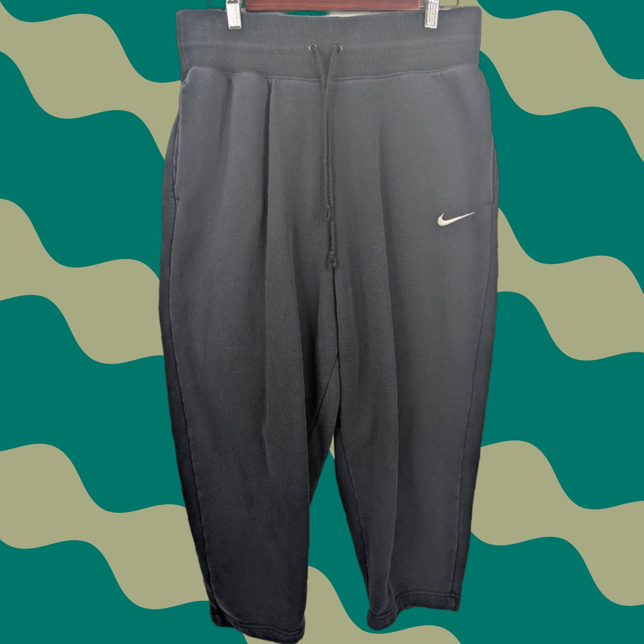 Nike VINTAGE Nike Sportswear Fleece Joggers Sweatpants DQ5678-010 Womens Large Athletic Sport Size 36" / US 14 / IT 50 - 1 Thumbnail