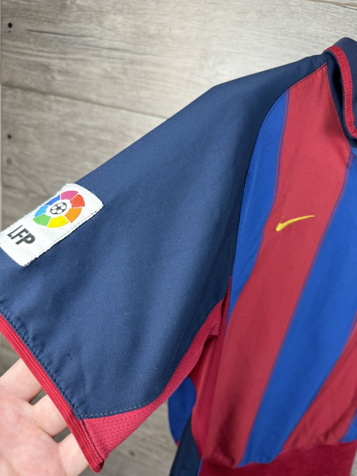 Nike Barcelona FC Nike 2003/04 Izagaren 7 Vintage Football Shirt Size US S / EU 44-46 / 1 - 14 Thumbnail