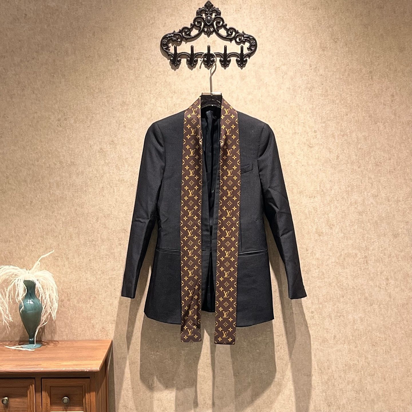 Louis Vuitton Louis Vuitton Monogram Wool Blazer Size 34 Size XXS / US 00 / IT 34 - 1 Thumbnail