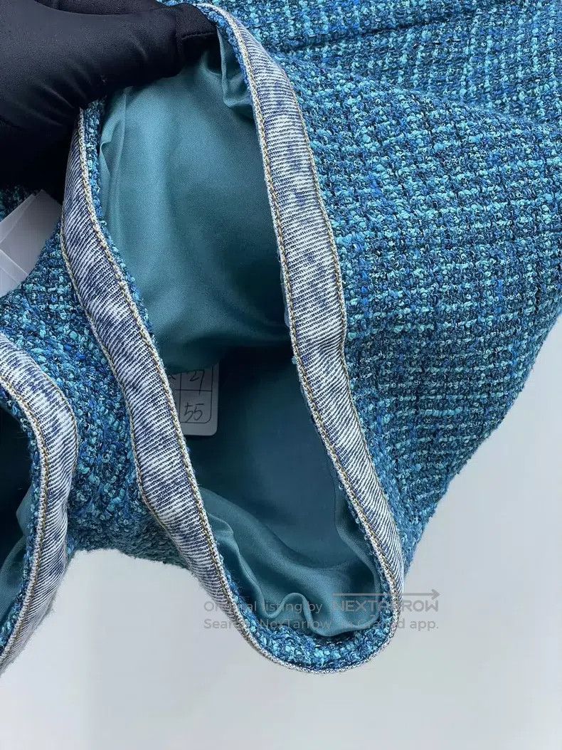 Chanel Chanel 22P Peacock Blue Denim Wrapped Tweed Shorts Size 42" / US 20 - 4 Thumbnail