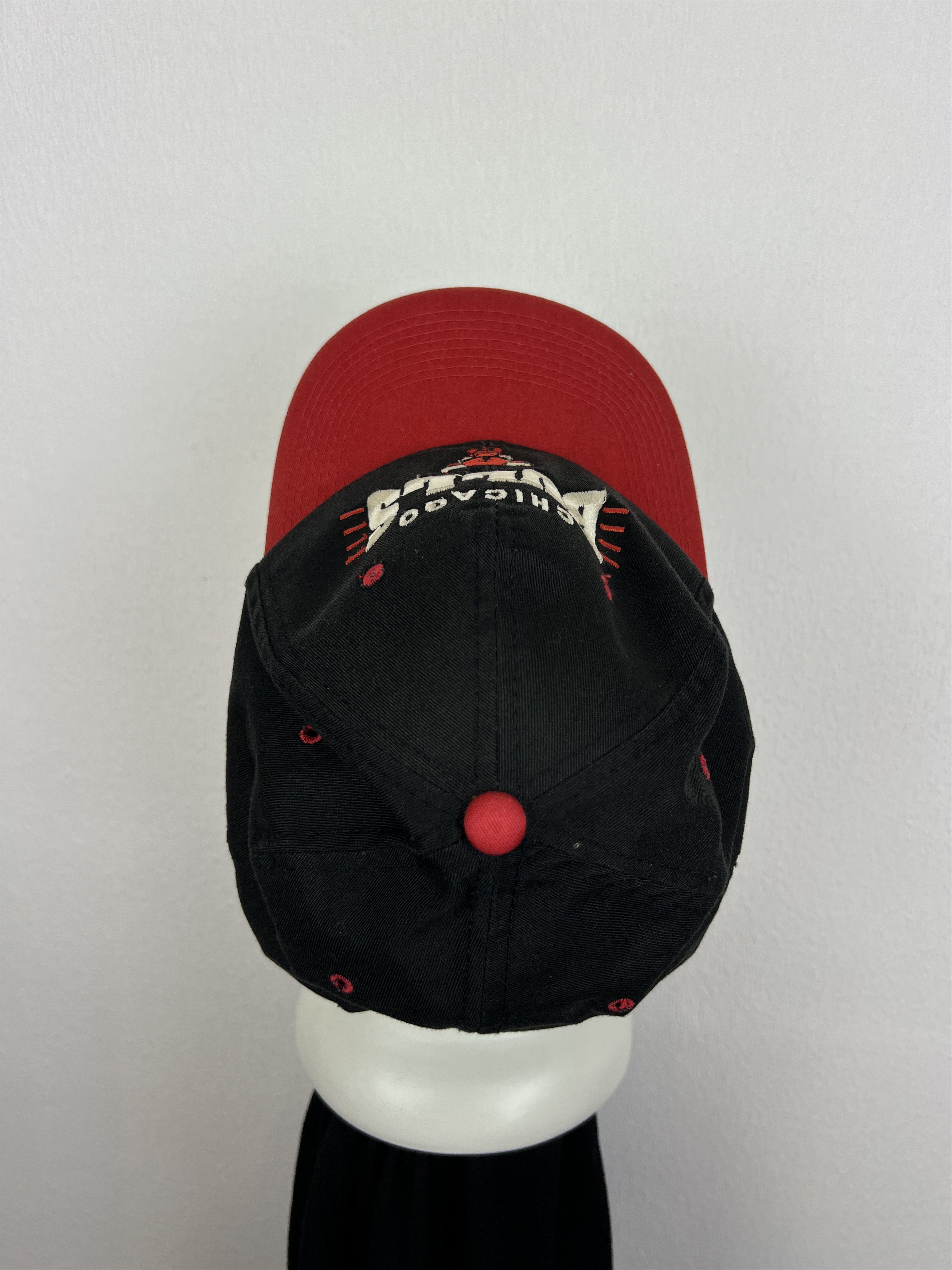 Vintage Vintage 90's Chicago Bulls NBA Cap Hat Snapback Jordan Hype Size ONE SIZE - 7 Thumbnail