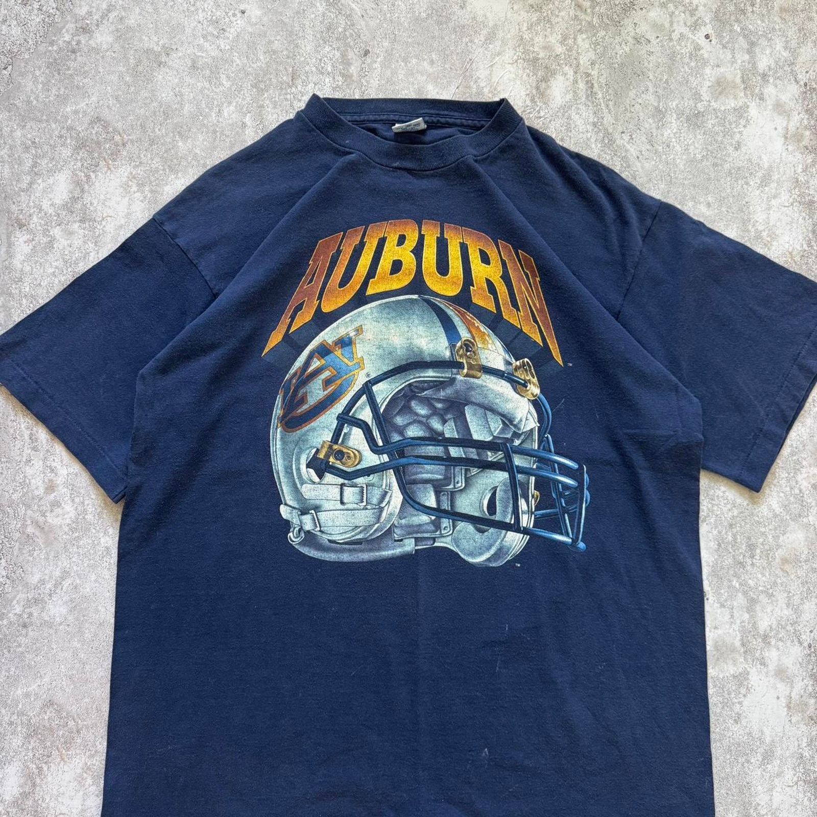Salem Sportswear Vintage salem tag 90 Auburn Tigers Helmet T-Shirt Size Large Size US L / EU 52-54 / 3 - 1 Thumbnail