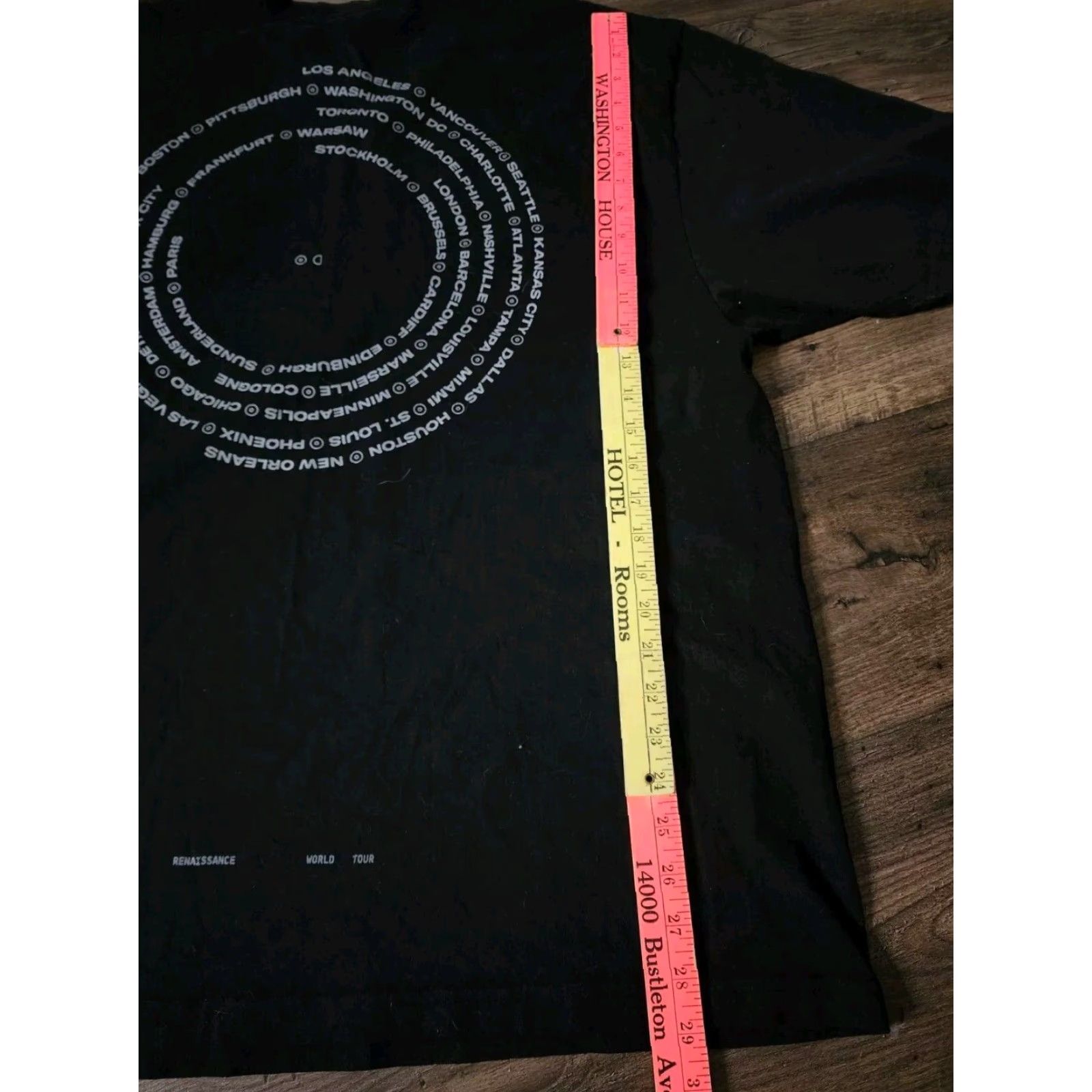 Vintage Vintage Beyoncé Renaissance World Tour T-Shirt Men 2XL Black Cotton Graphic Print Short Sleeve Size US XXL / EU 58 / 5 - 3 Thumbnail
