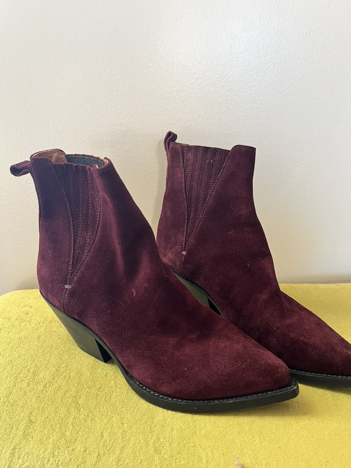 Frye Frye Suede Ankle Boots Size US 7 / IT 37 - 2 Thumbnail