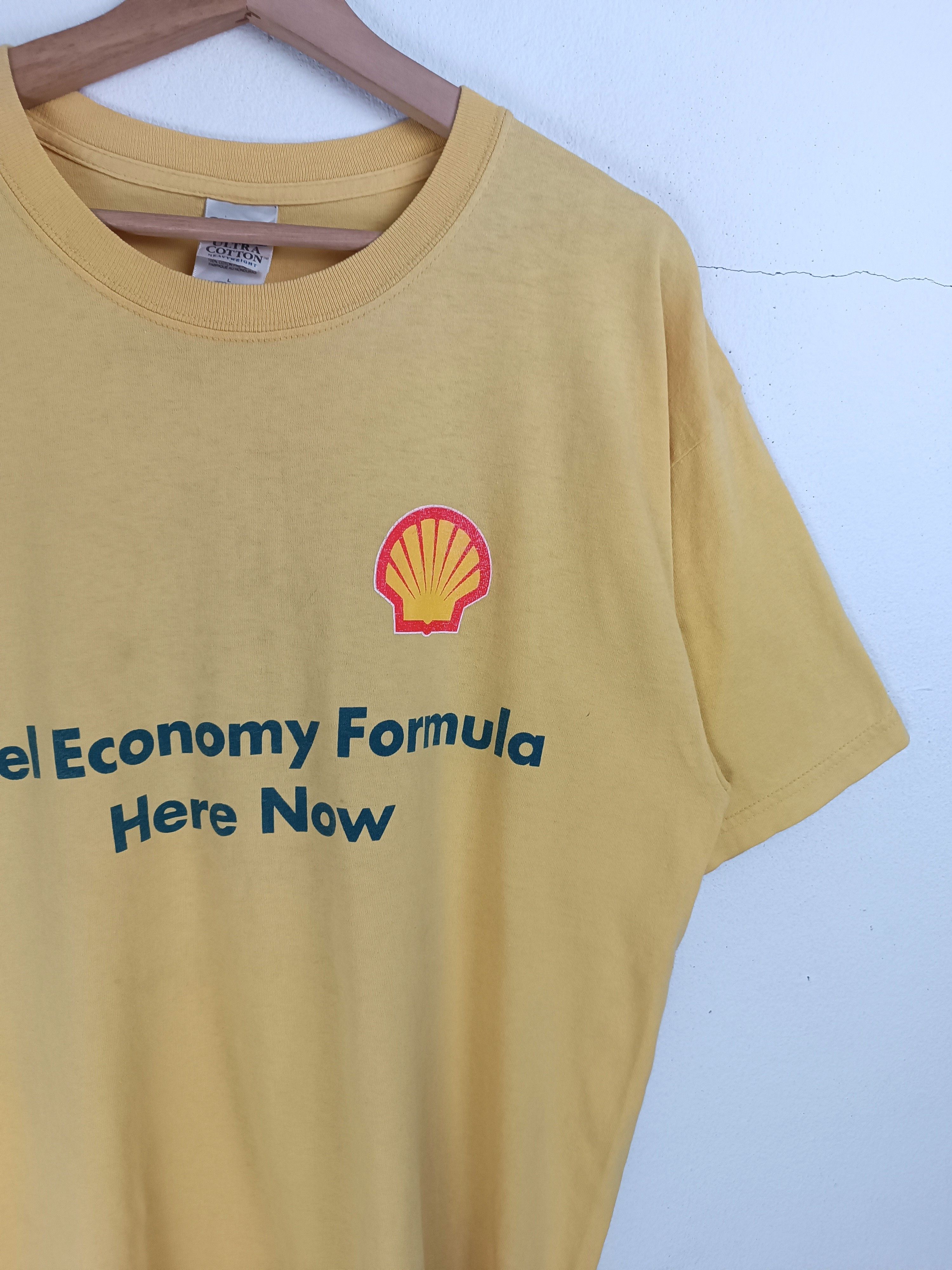 Vintage VINTAGE 2000s SHELL FUEL FADED VERY RARE F1 RACING CAR JDM Size US L / EU 52-54 / 3 - 6 Thumbnail