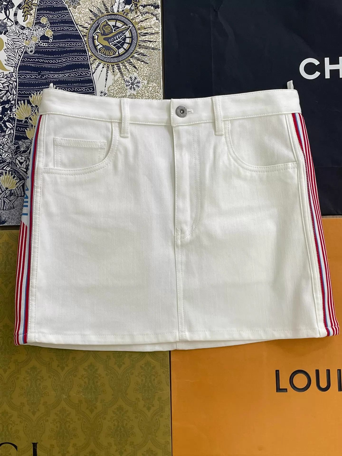 Miu Miu MIU MIU White Denim Skirt Size 38 (New, Versatile) Size 26" / US 2 / IT 38 - 1 Thumbnail