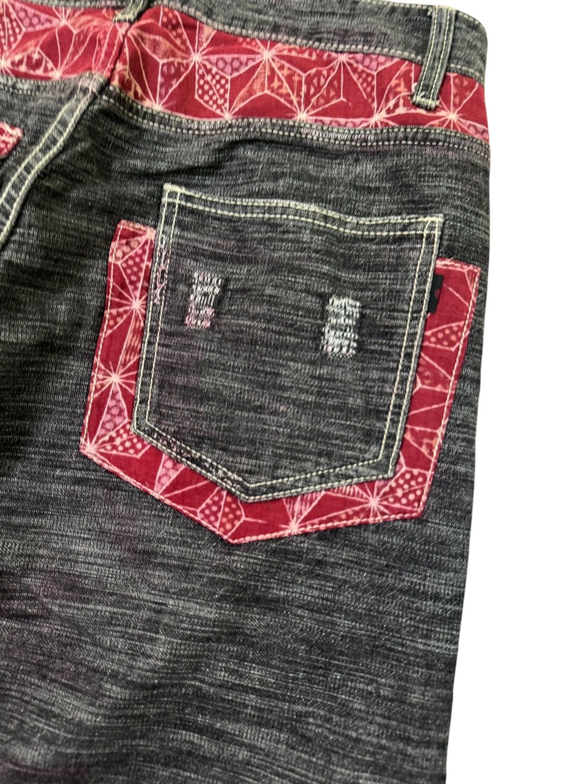 Hysteric Glamour Distressed Bee Bell Floral Red Pattern Accents Style Denim Size US 31 - 13 Thumbnail