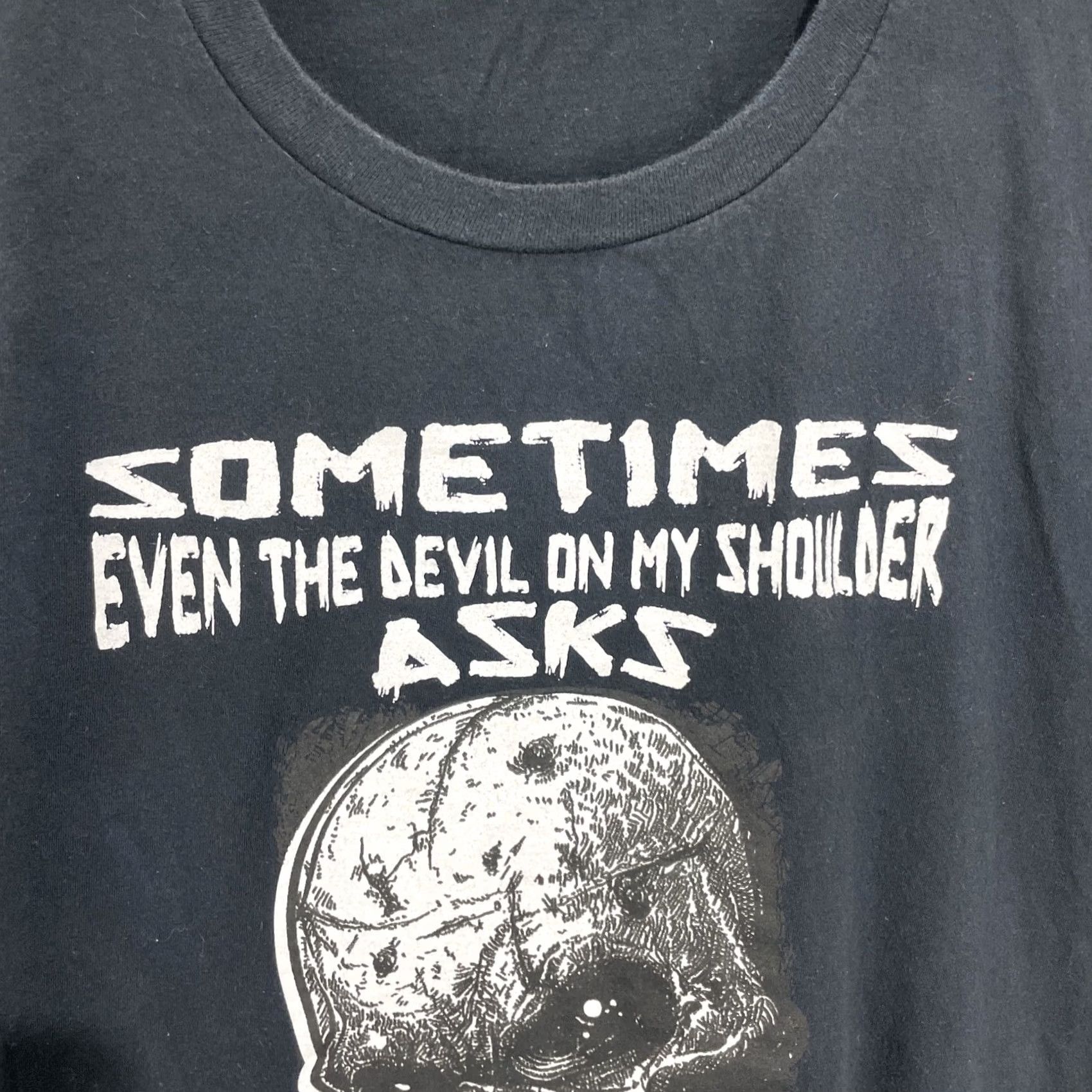Vintage Nike? Nope, Unbranded Skull T-Shirt - XL Black Crew Neck Short Sleeve Graphic Print, Regular Fit, Cotton Knit, Unisex Adults, Skull Biker Band Theme Size US XL / EU 56 / 4 - 5 Thumbnail