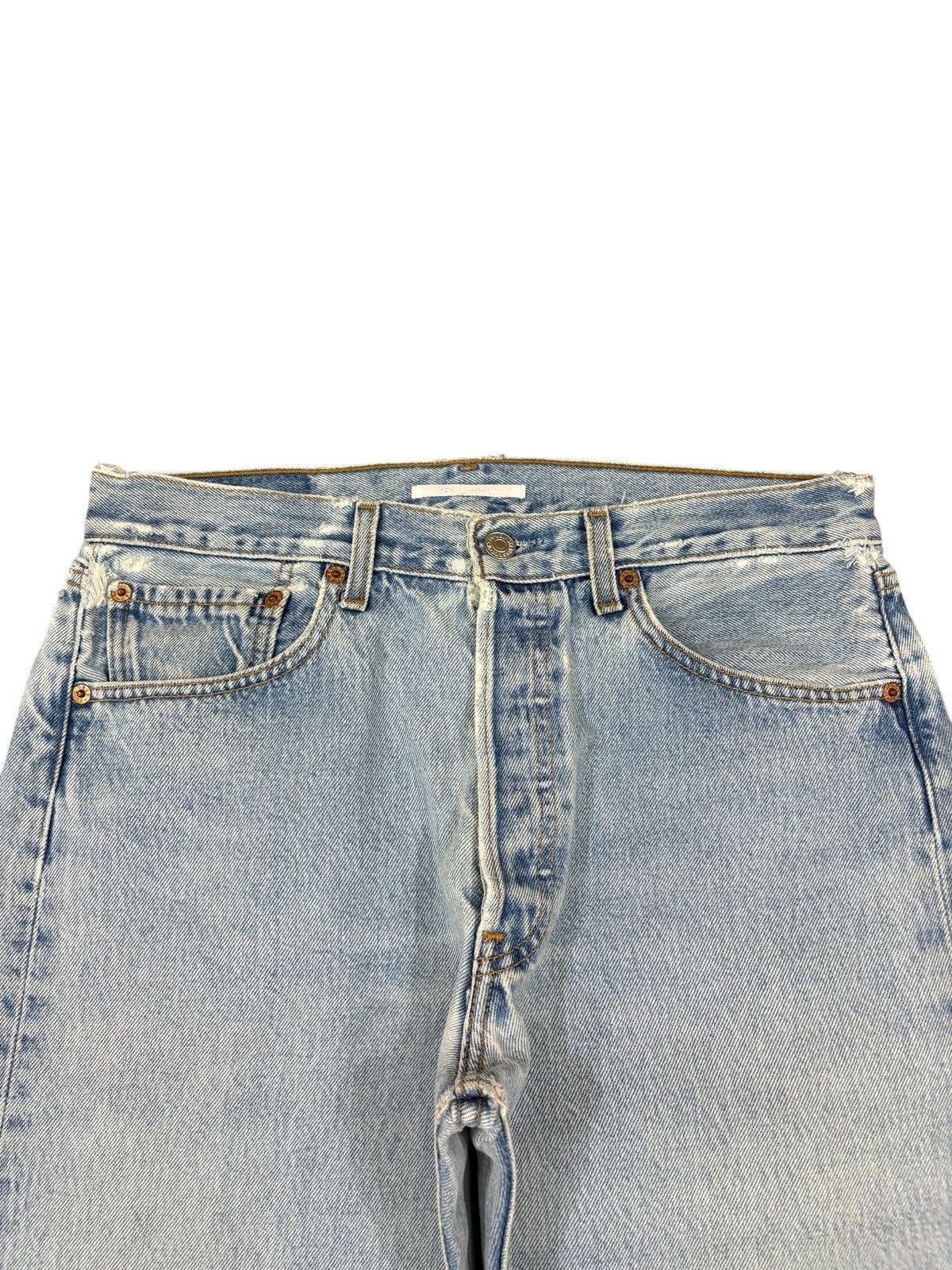 Levi's Vintage 90s Levis 501 Light Wash Distressed Jeans Size US 31 - 4 Thumbnail