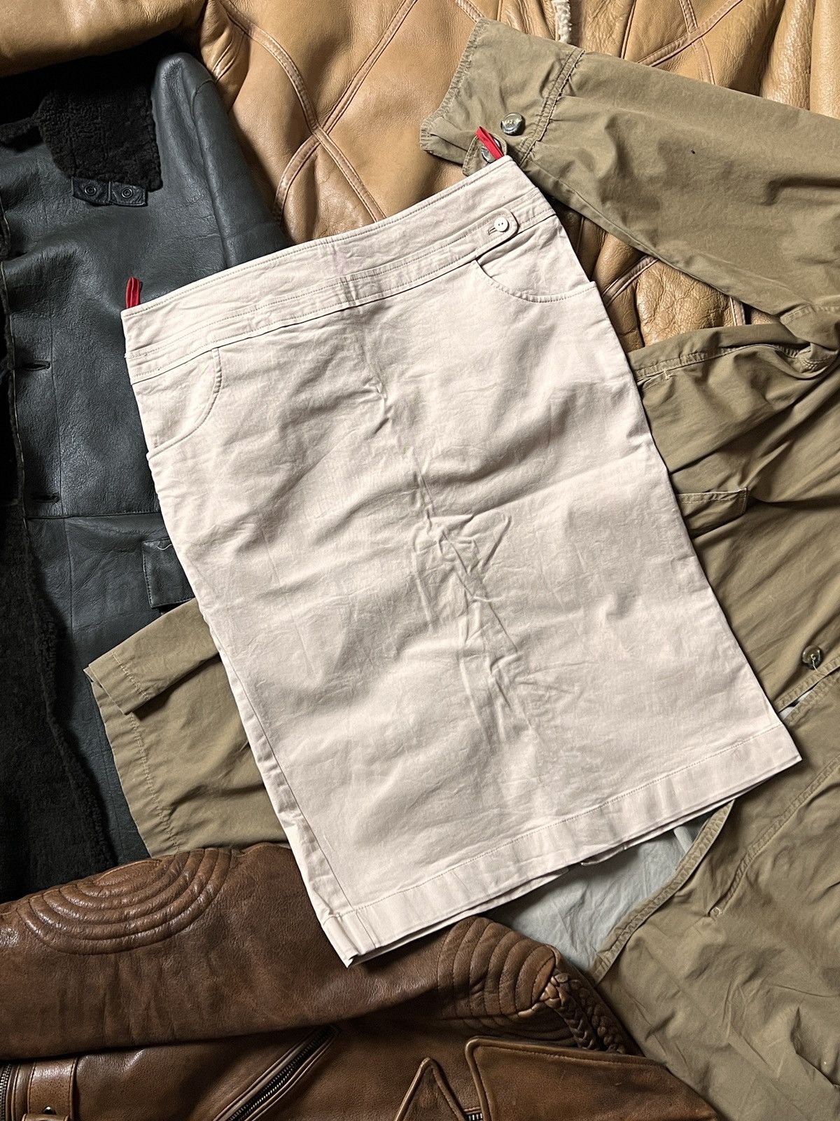 Prada Vintage Carrot Prada Pencil Midi Skirt Cotton Beige Size 32" / US 10 / IT 46 - 5 Thumbnail
