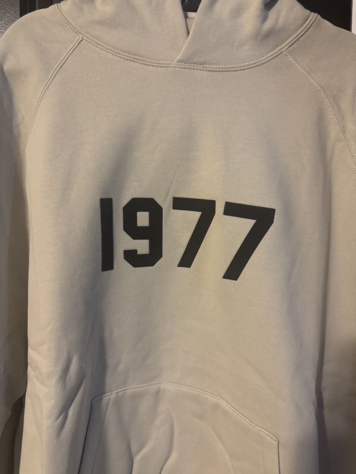 Essentials Essential 1977 wheat hoodie Size US L / EU 52-54 / 3 - 2 Thumbnail