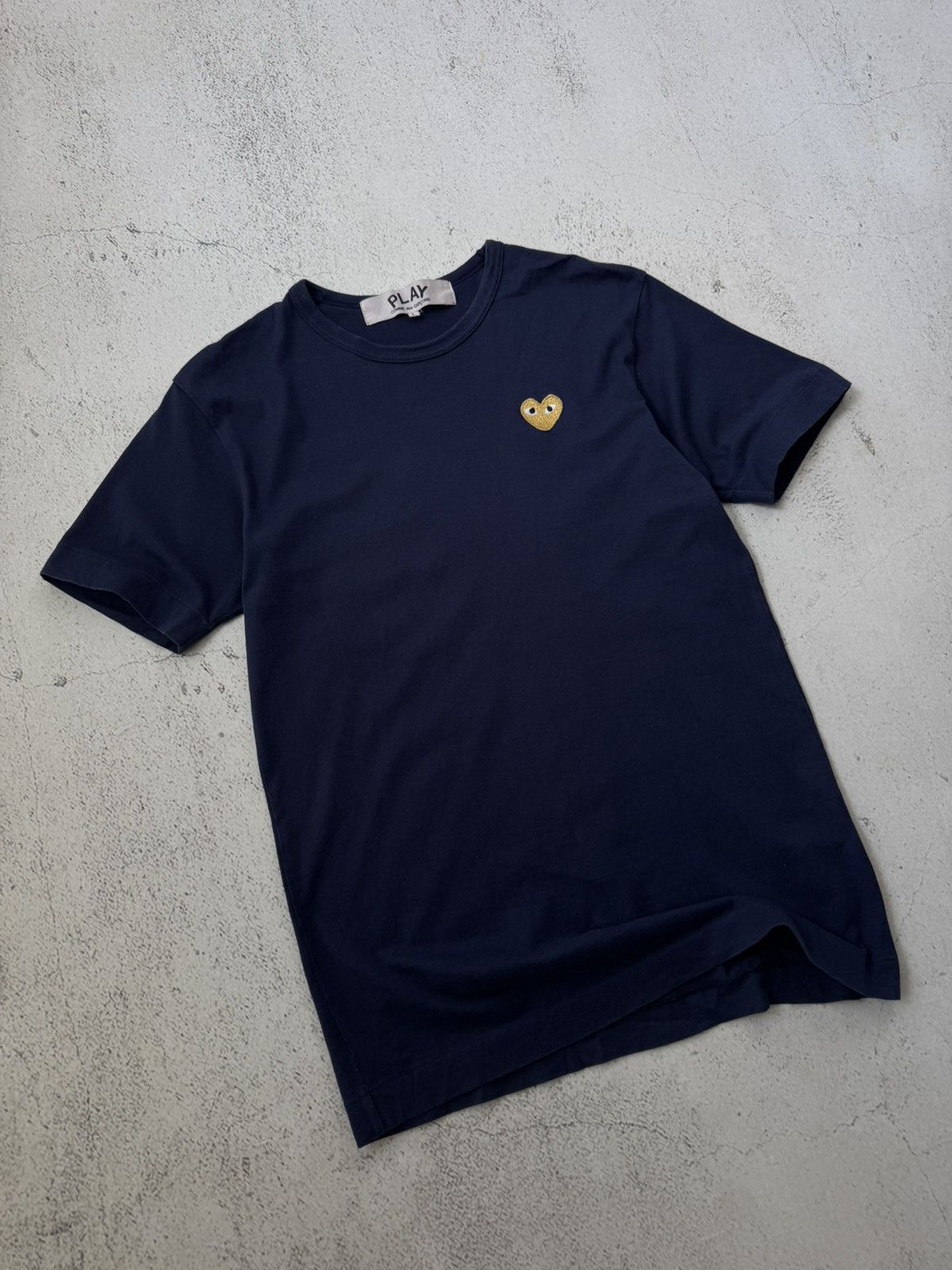 CDG by Comme des Garcons × Comme des Garcons × Japanese Brand Comme Des Garcons CDG Heart Logo Japan Blue Tee Size US L / EU 52-54 / 3 - 3 Thumbnail