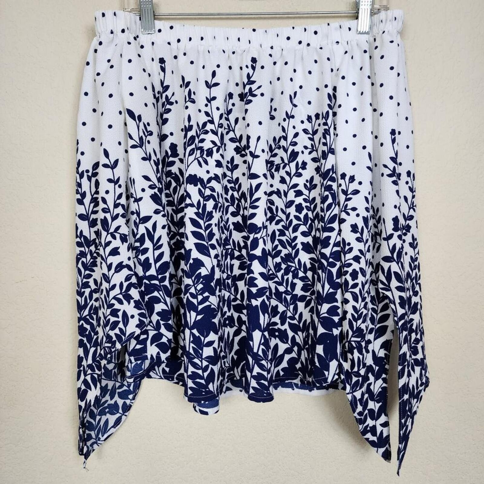 Other Miley & Molly Large Floral Asymmetrical Skirt Size 36" / US 14 / IT 50 - 1 Thumbnail