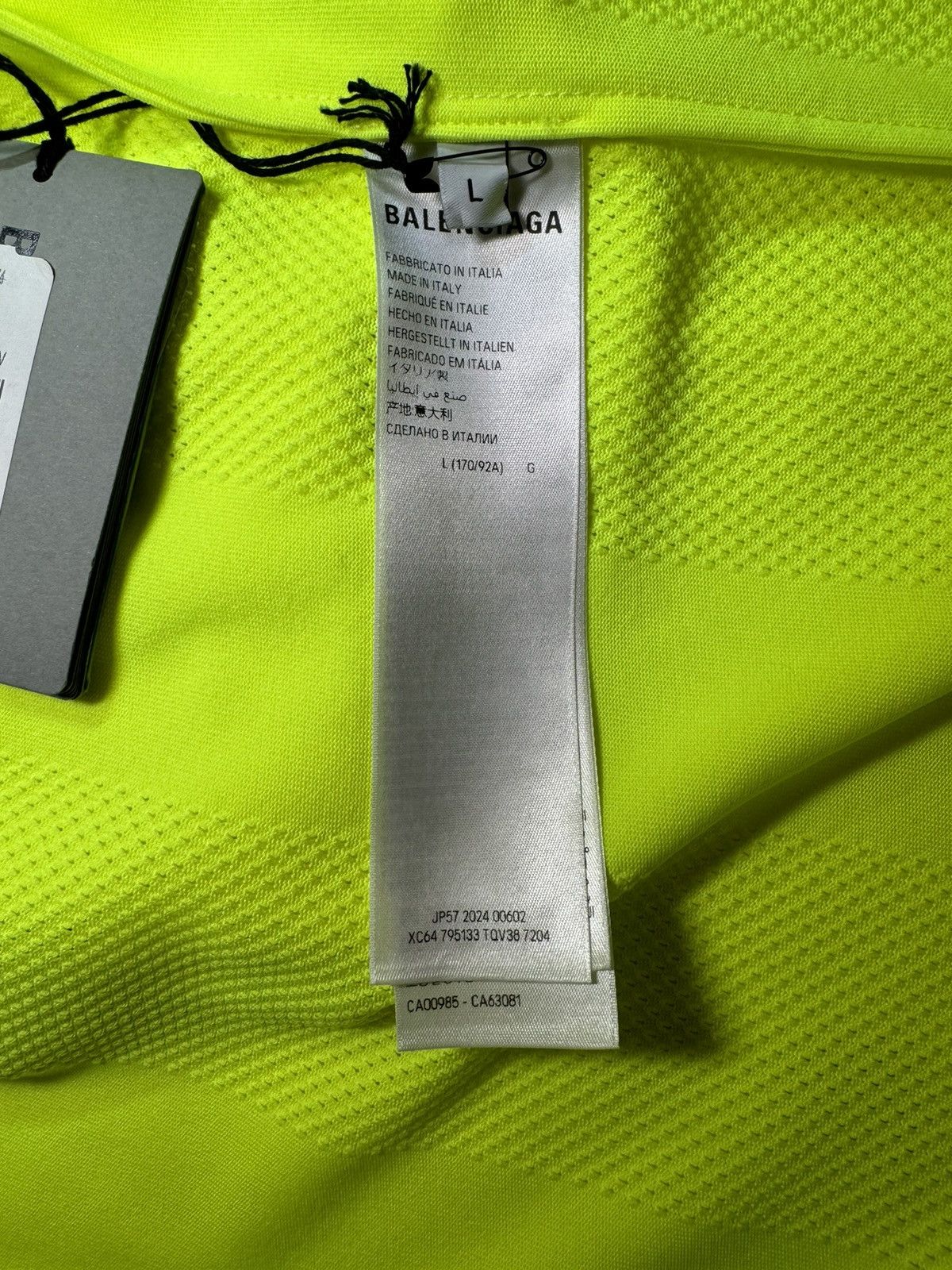 Balenciaga Balenciaga Fluo Yellow Striped Mesh Shirt Size L Size US L / EU 52-54 / 3 - 10 Thumbnail