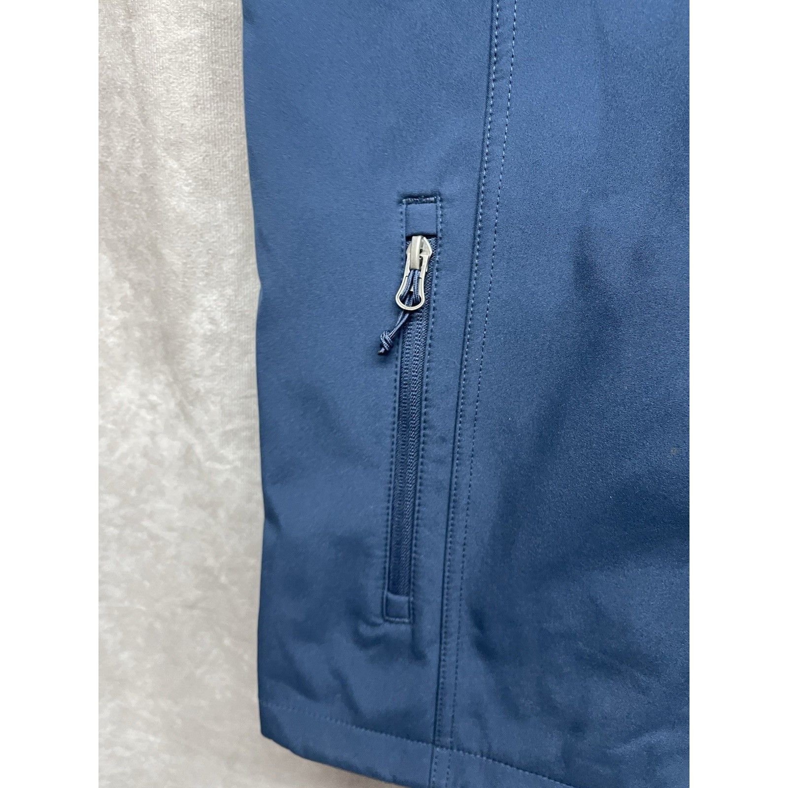 Port Authority Fox Channel Weather Employee Vest Port Authority Soft Shell Size US L / EU 52-54 / 3 - 5 Thumbnail