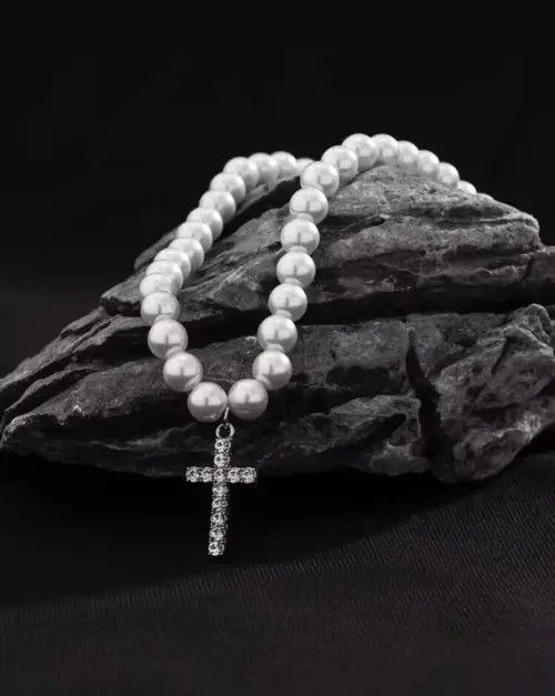 Vintage pearl chain diamonds cross HarlemBling Size ONE SIZE - 4 Thumbnail