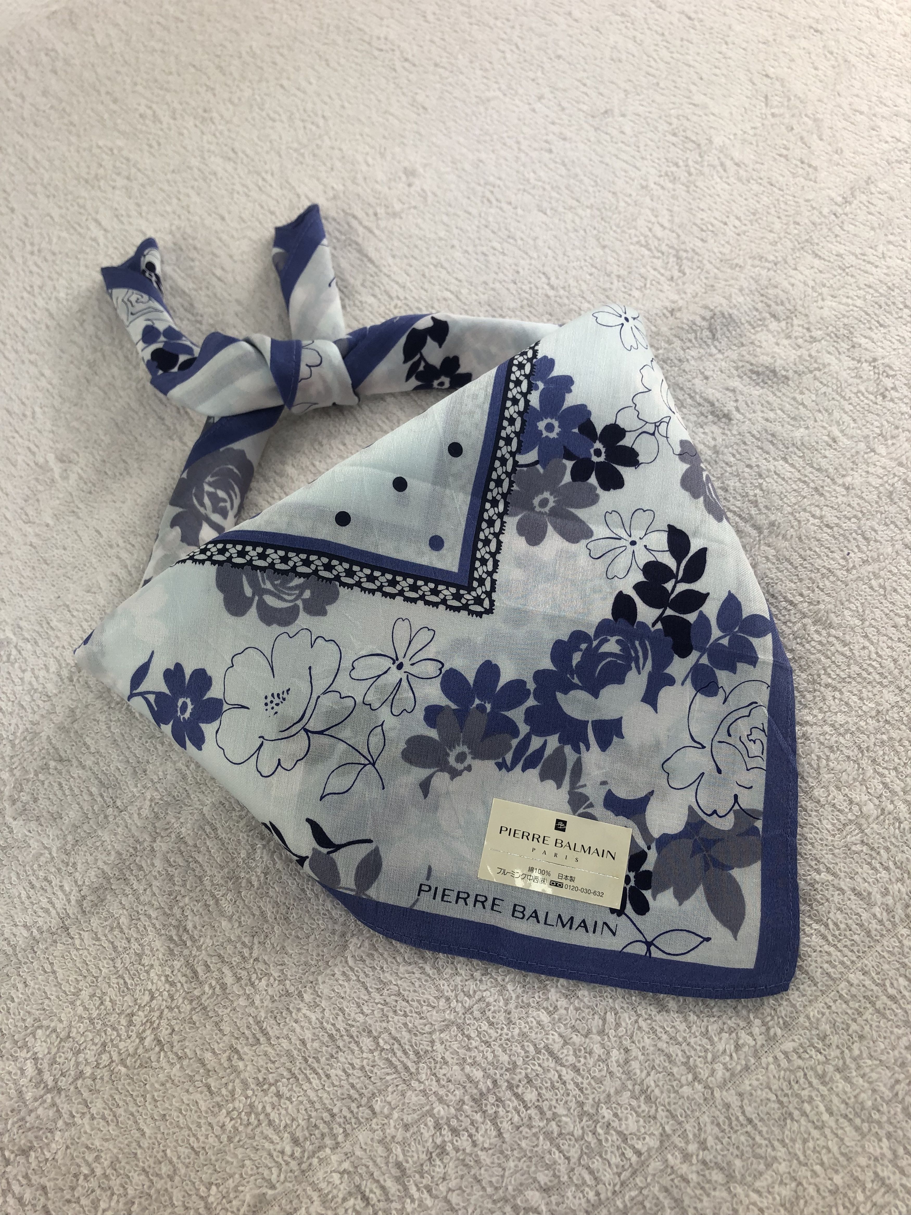 Pierre Balmain Pierre Balmain andkerchief / Bandana / Neckerchief C329 Size ONE SIZE - 2 Thumbnail