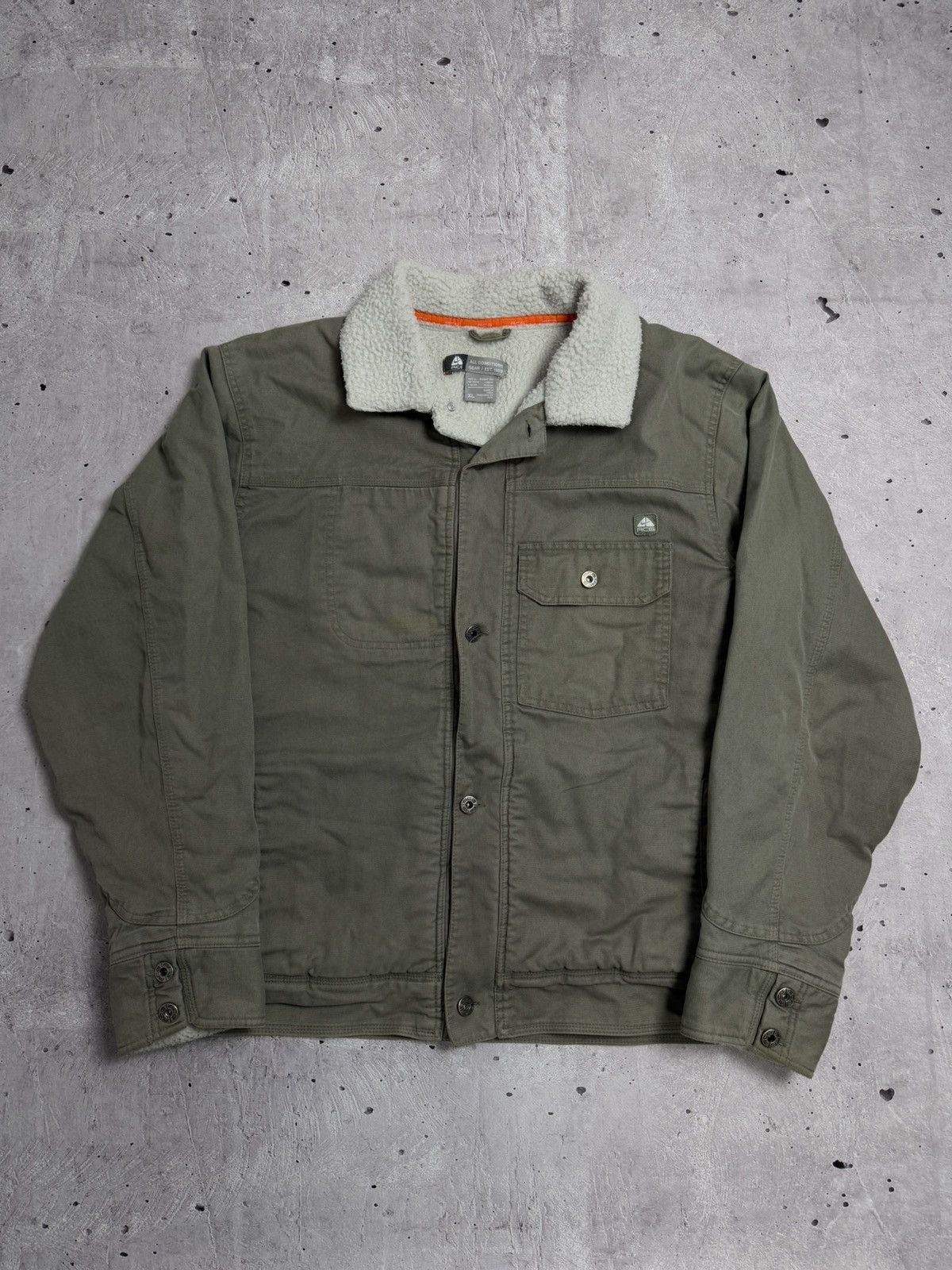 Nike ACG Vintage Nike Acg Khaki Sherpa Jacket Size US XL / EU 56 / 4 - 4 Thumbnail