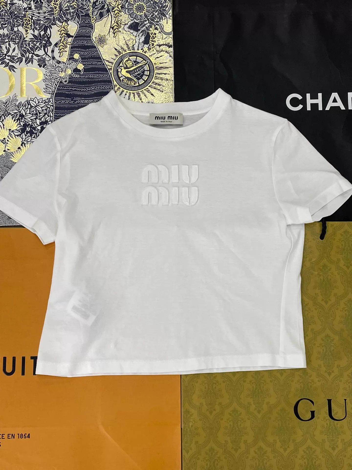 Miu Miu MIU MIU White Big Logo Short Sleeve Tee M Size M / US 6-8 / IT 42-44 - 1 Thumbnail